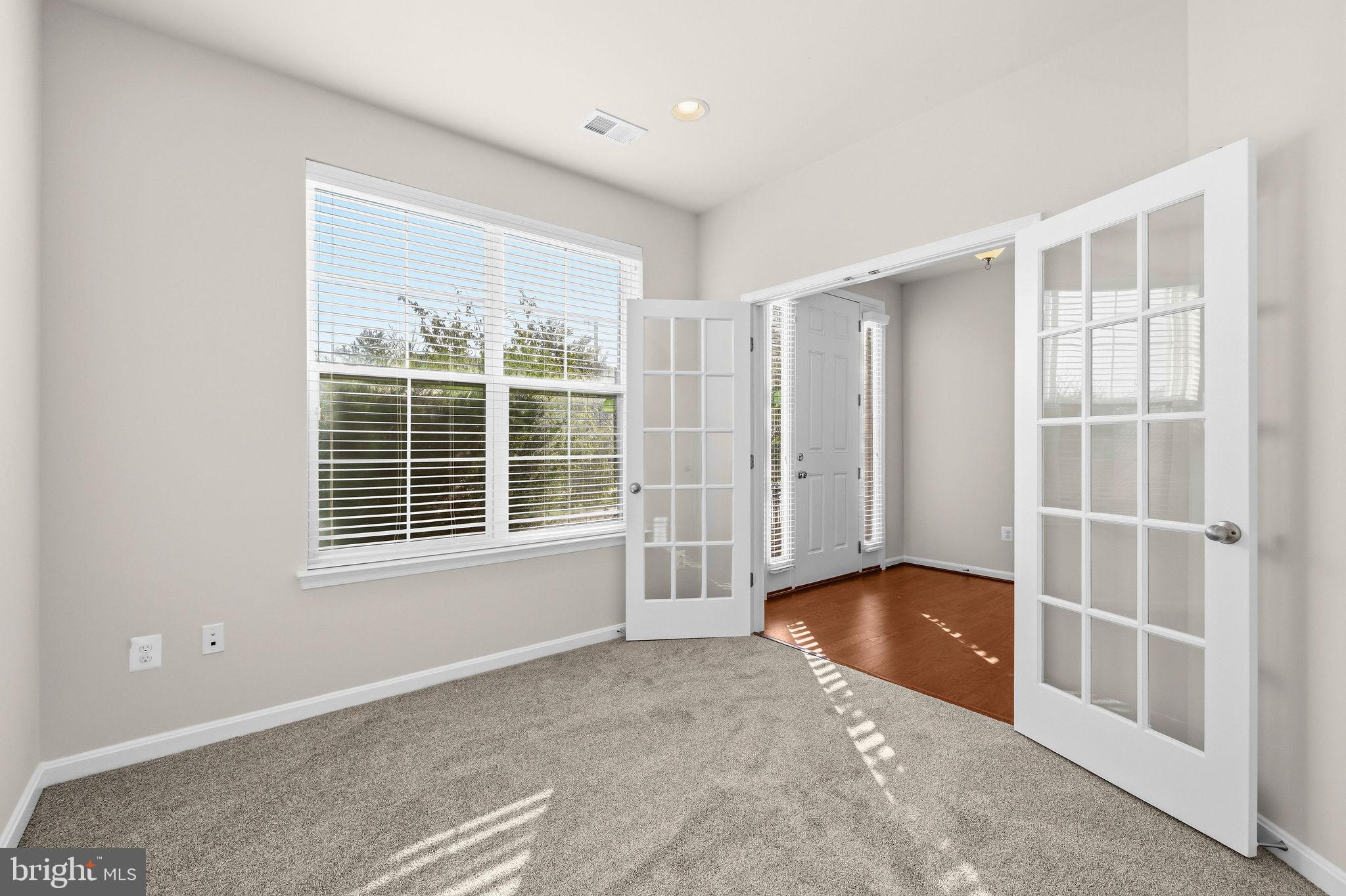 KENSINGTON HEIGHTS - Residential