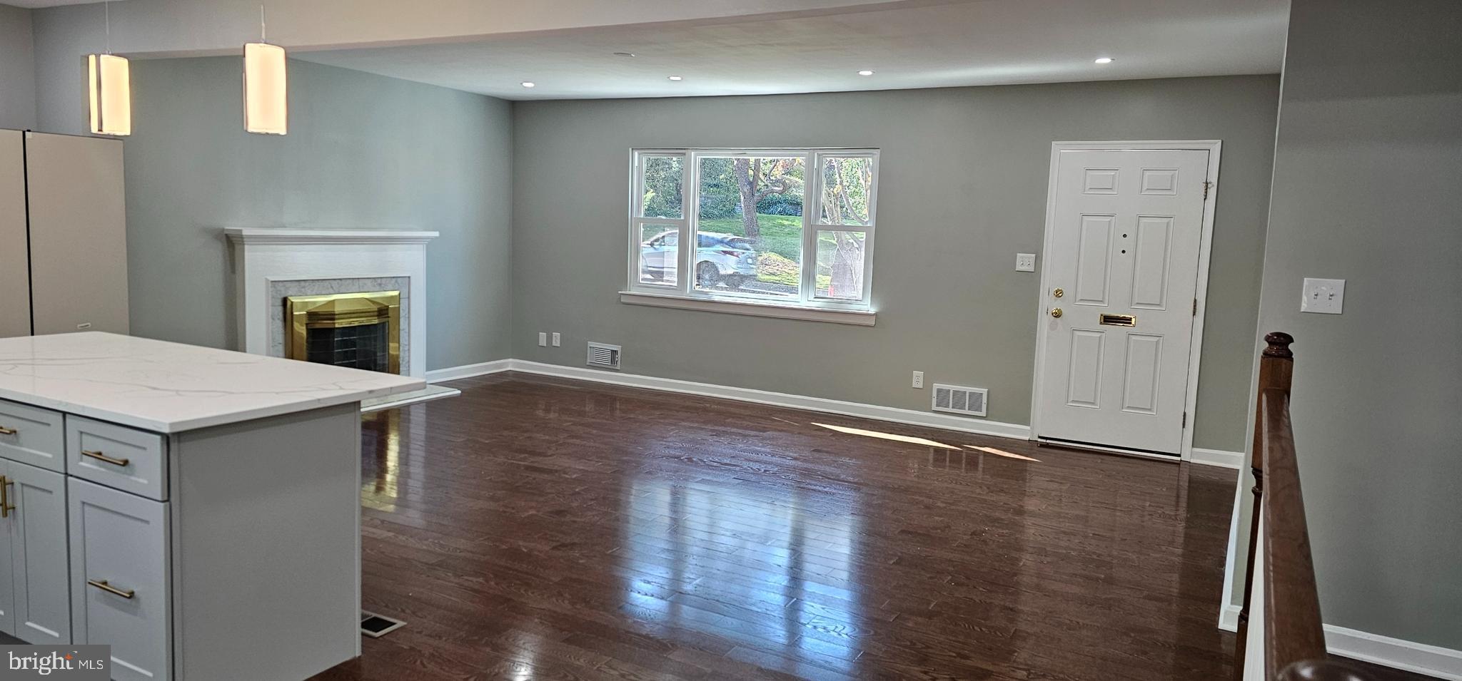 ALEXANDRIA - Residential Lease