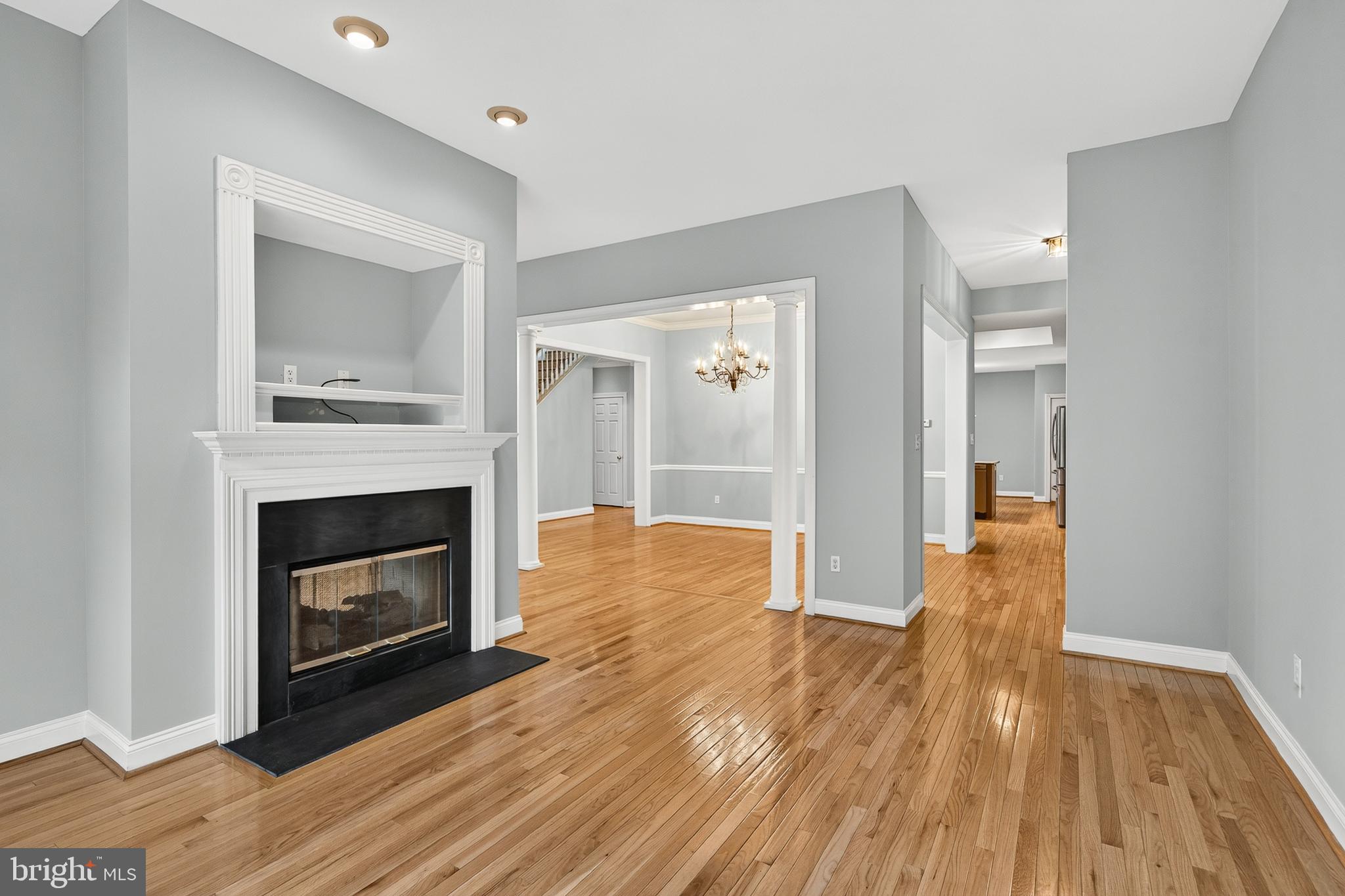 CHERRY CREEK - Residential