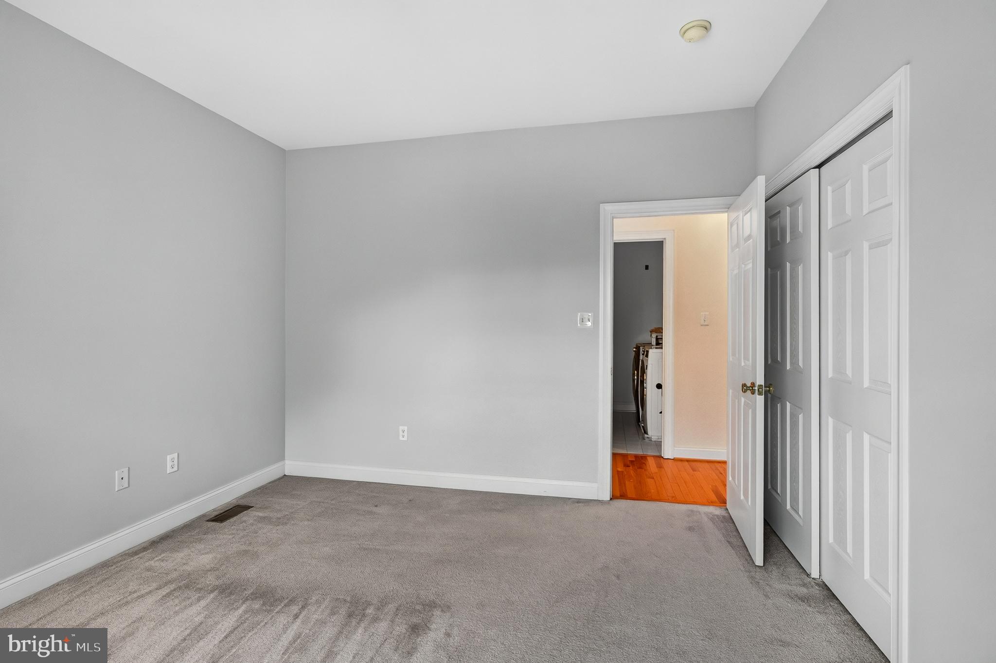 CHERRY CREEK - Residential