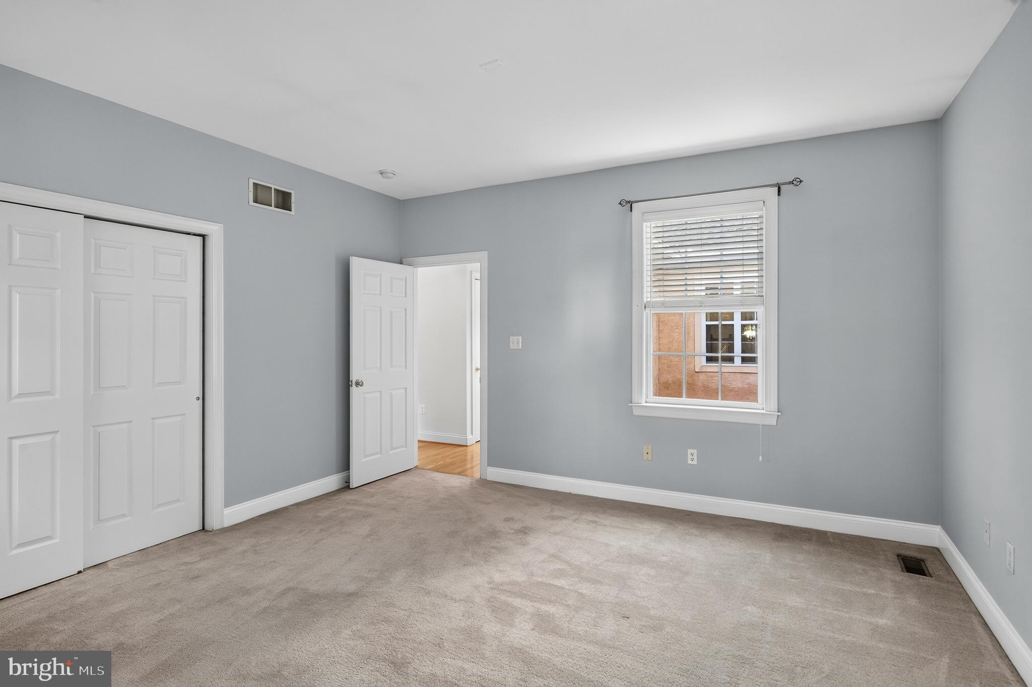 CHERRY CREEK - Residential