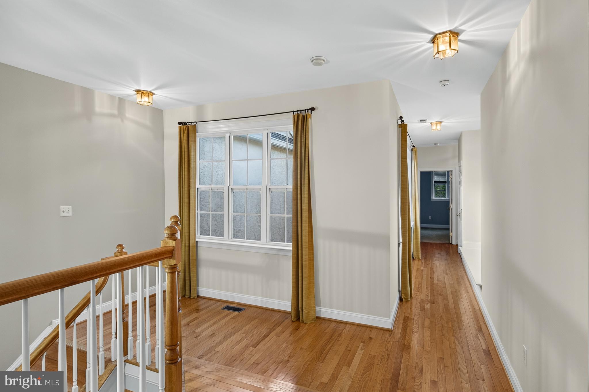 CHERRY CREEK - Residential