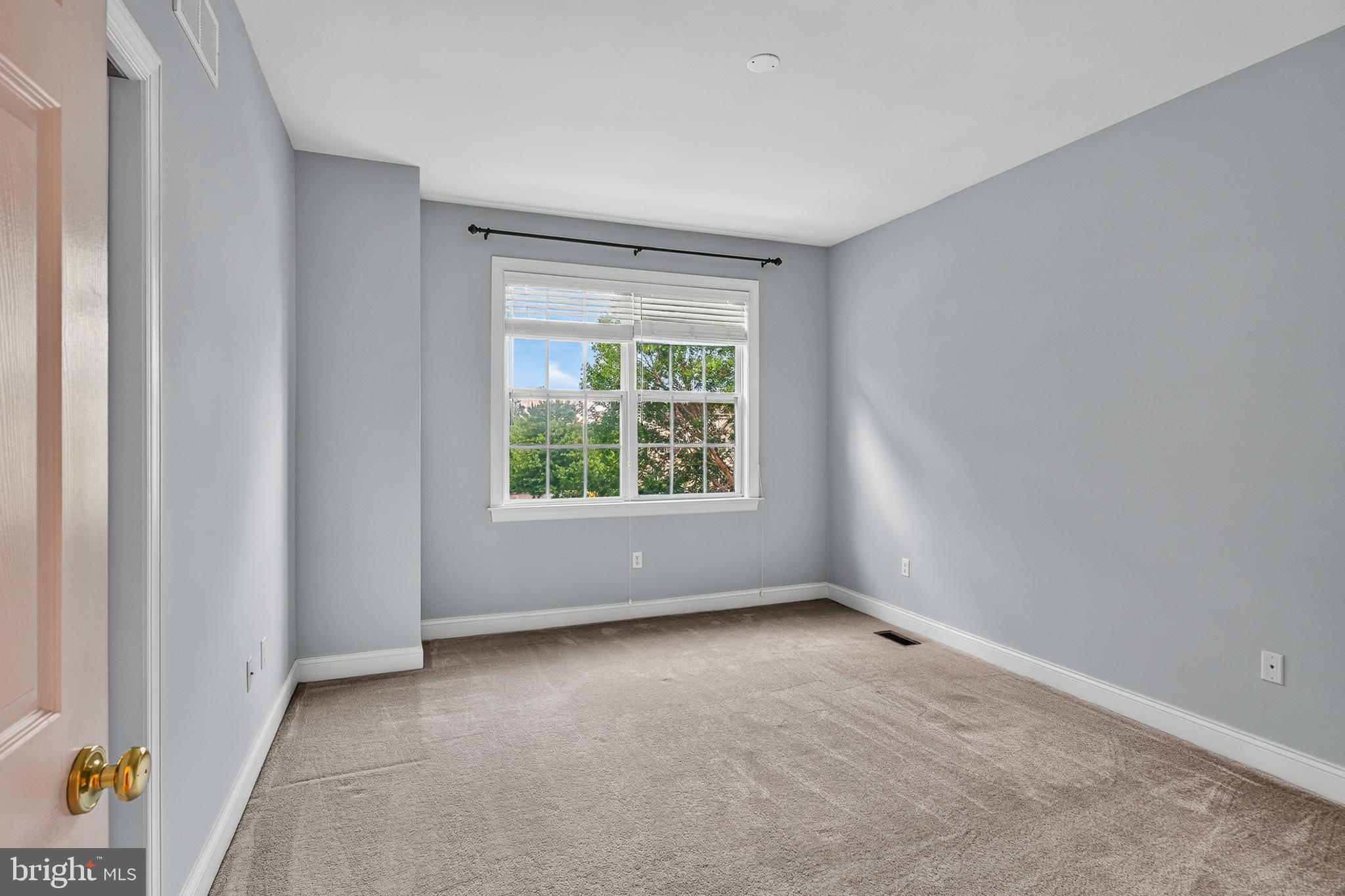CHERRY CREEK - Residential