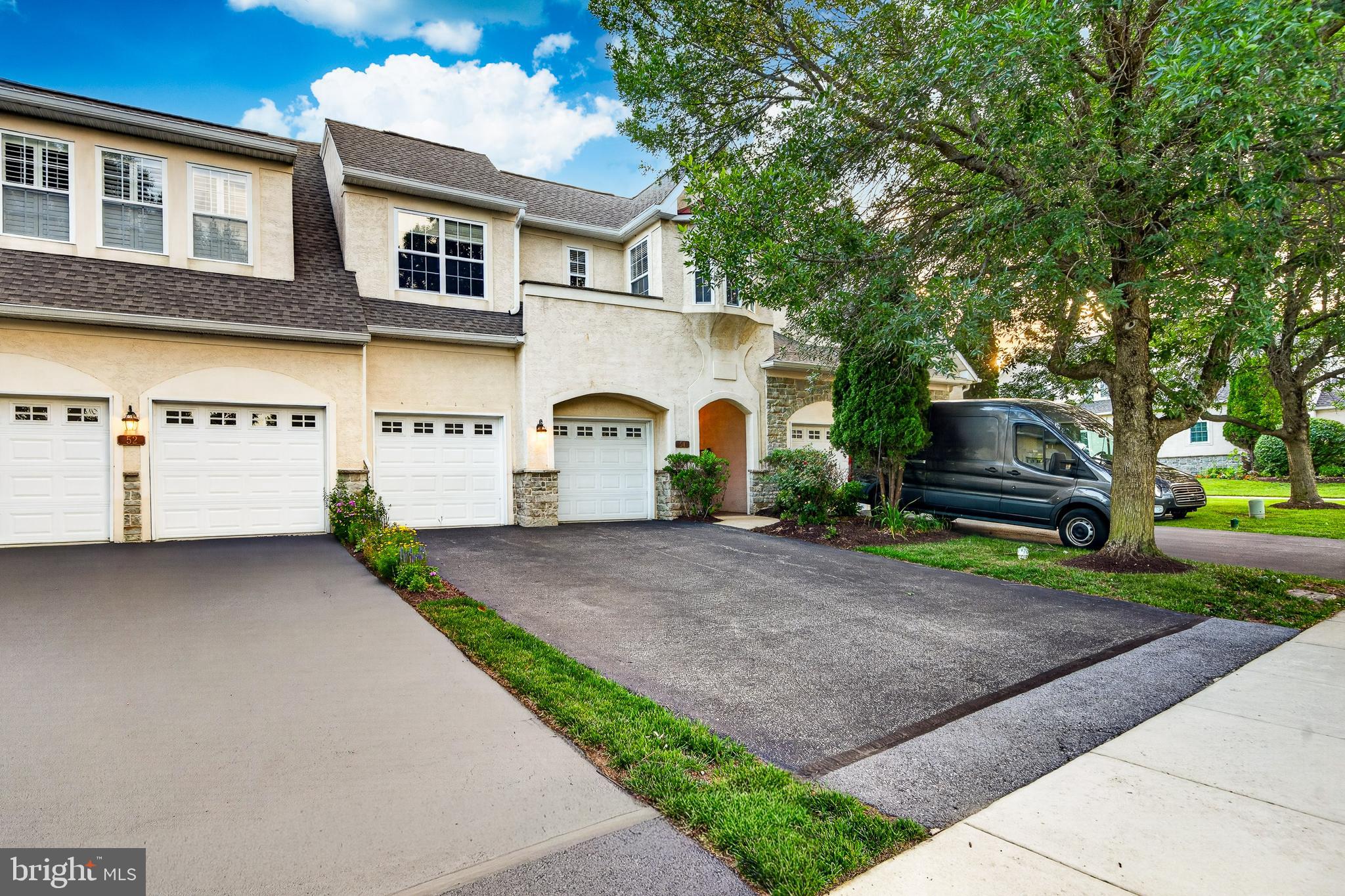 CHERRY CREEK - Residential