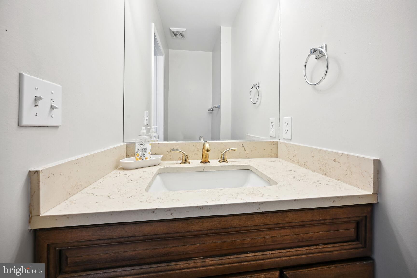 LONGMEAD - Residential