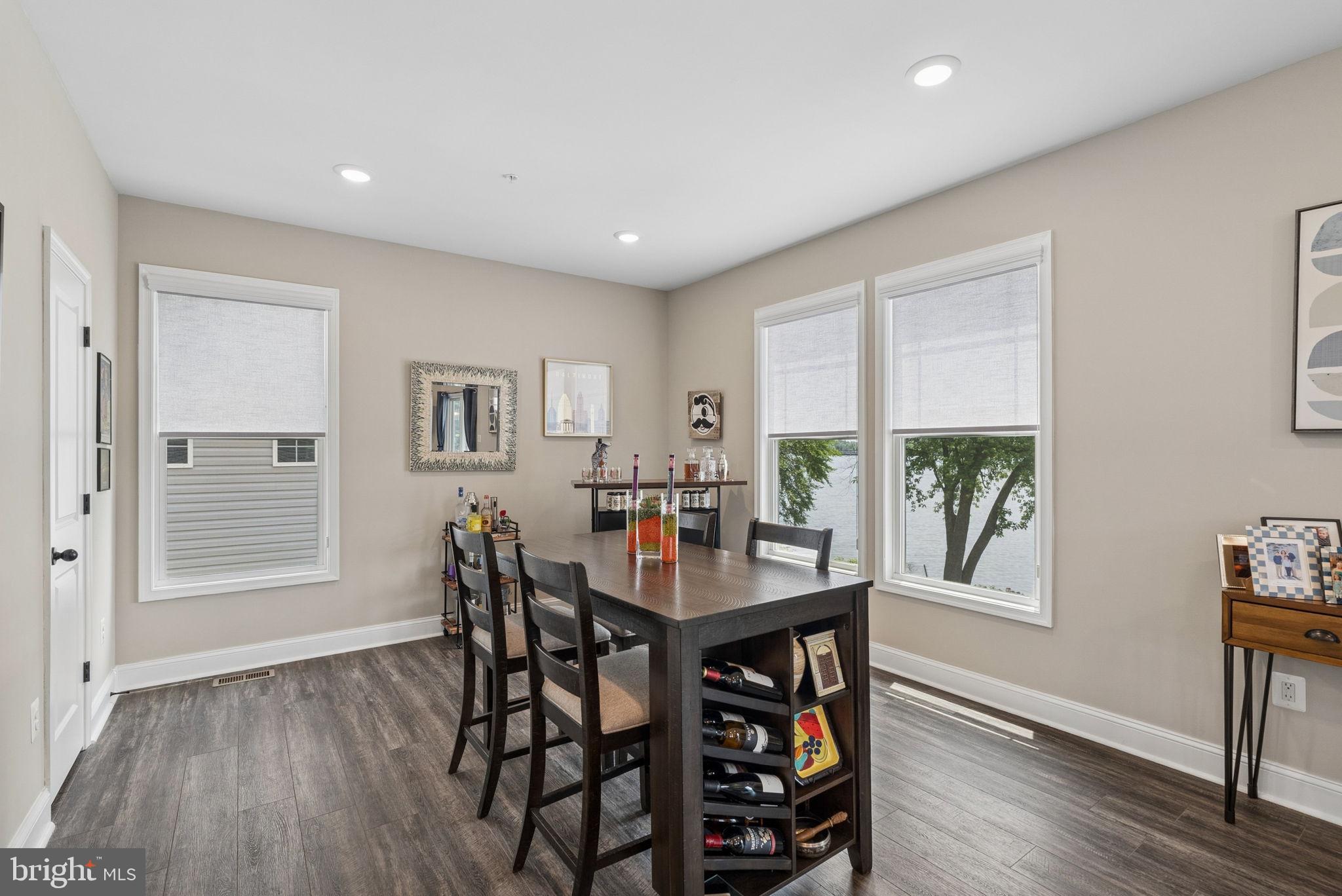 ROSEDALE - Residential