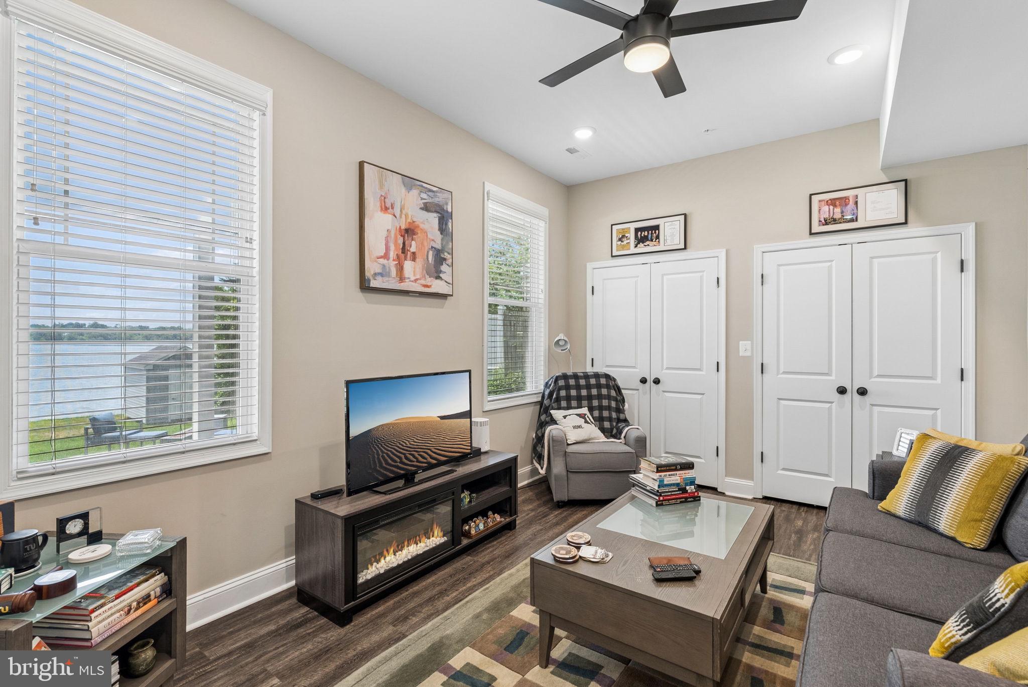 ROSEDALE - Residential