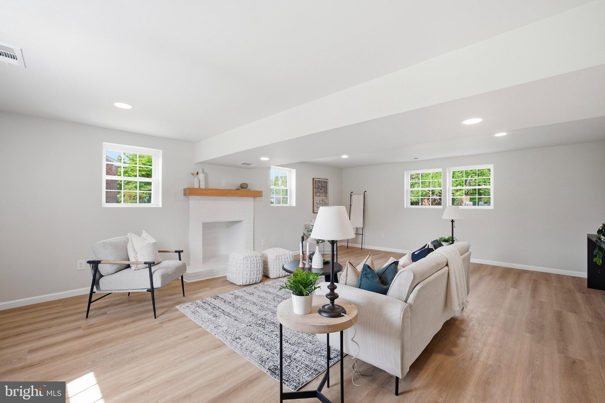 MEADOWLAND - Residential