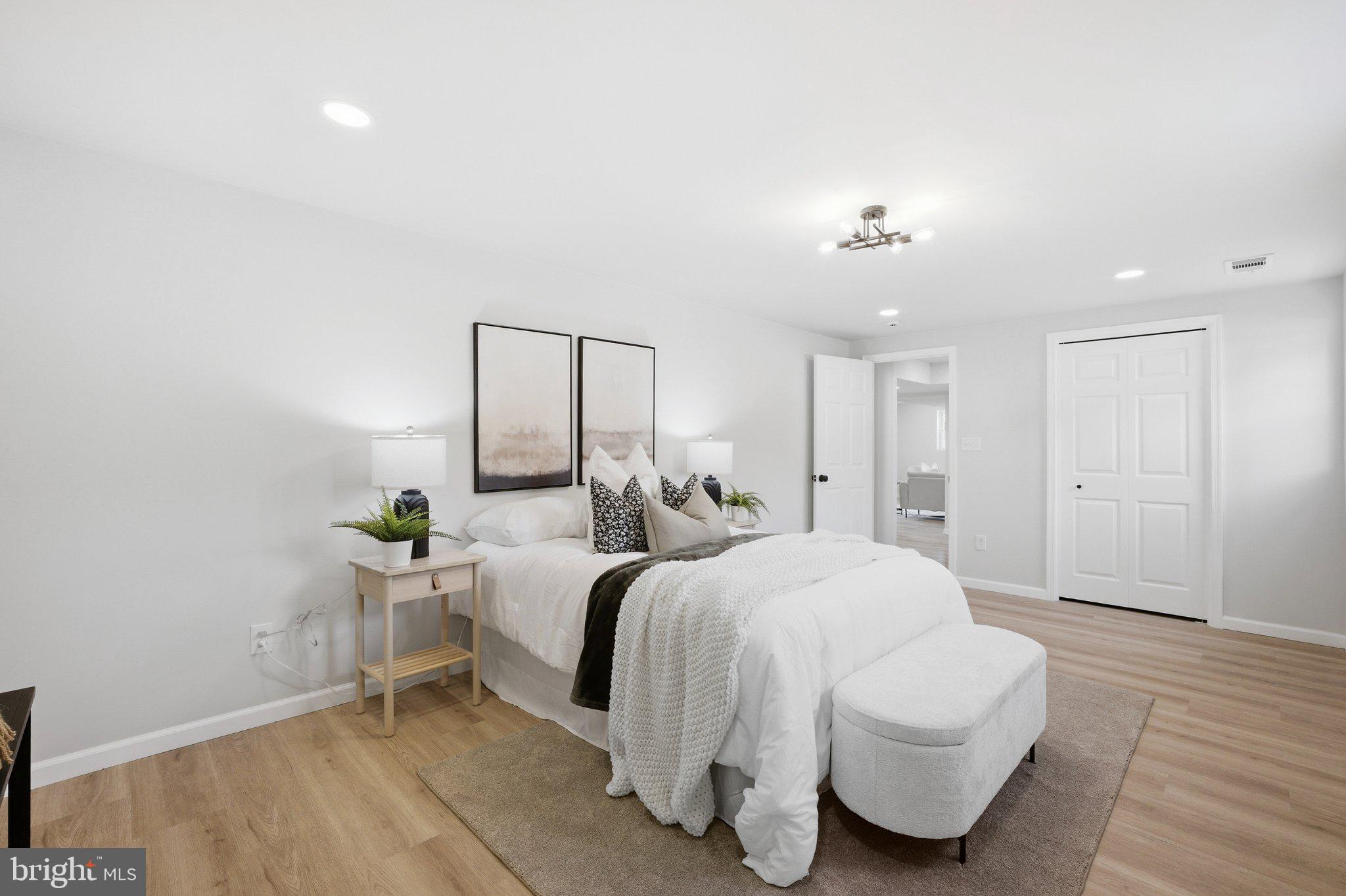 MEADOWLAND - Residential