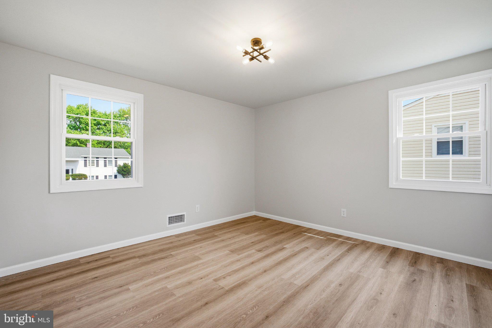 MEADOWLAND - Residential