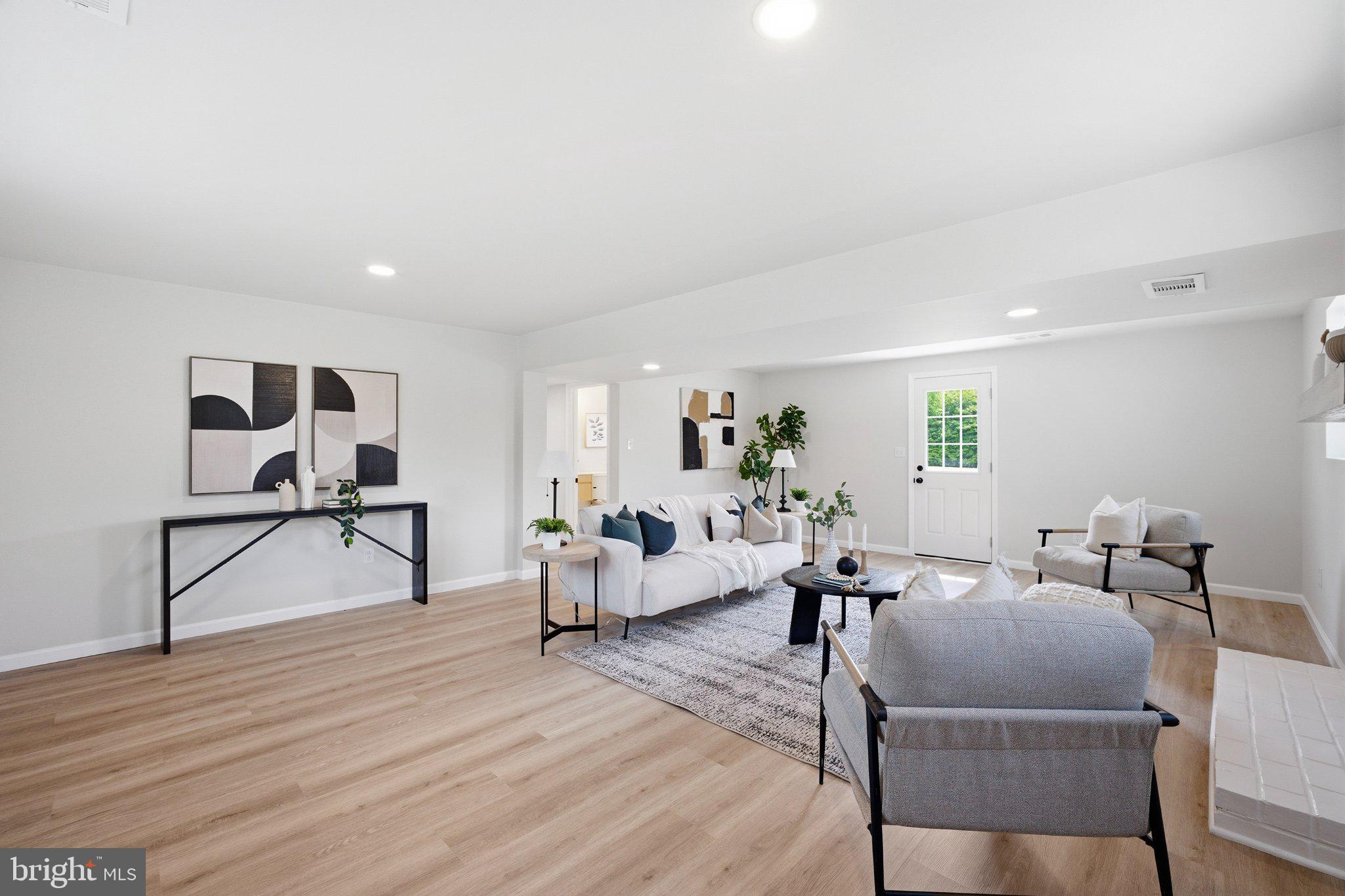 MEADOWLAND - Residential