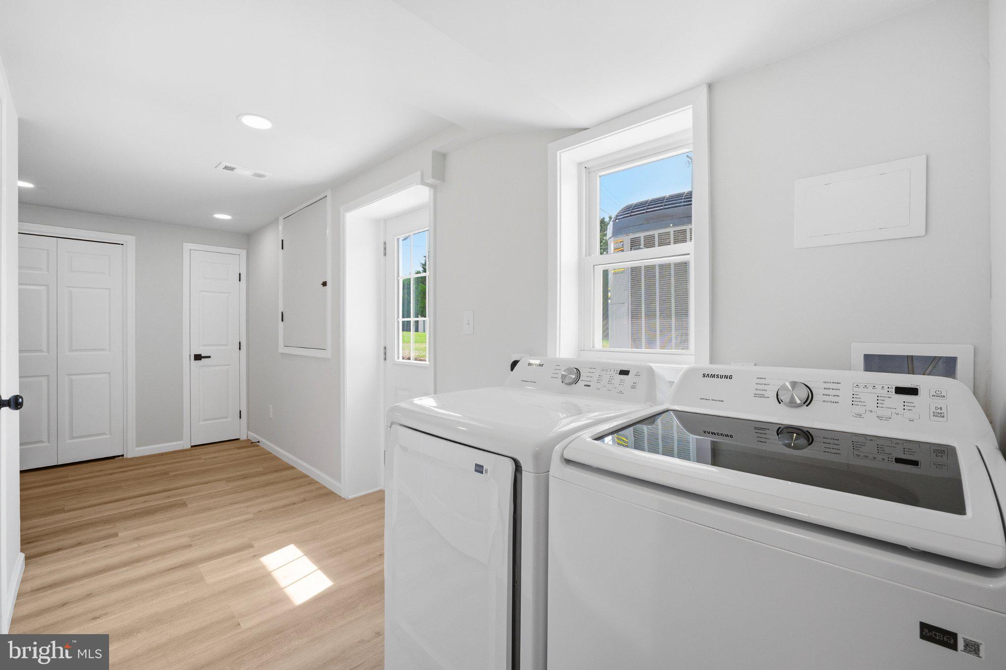 MEADOWLAND - Residential