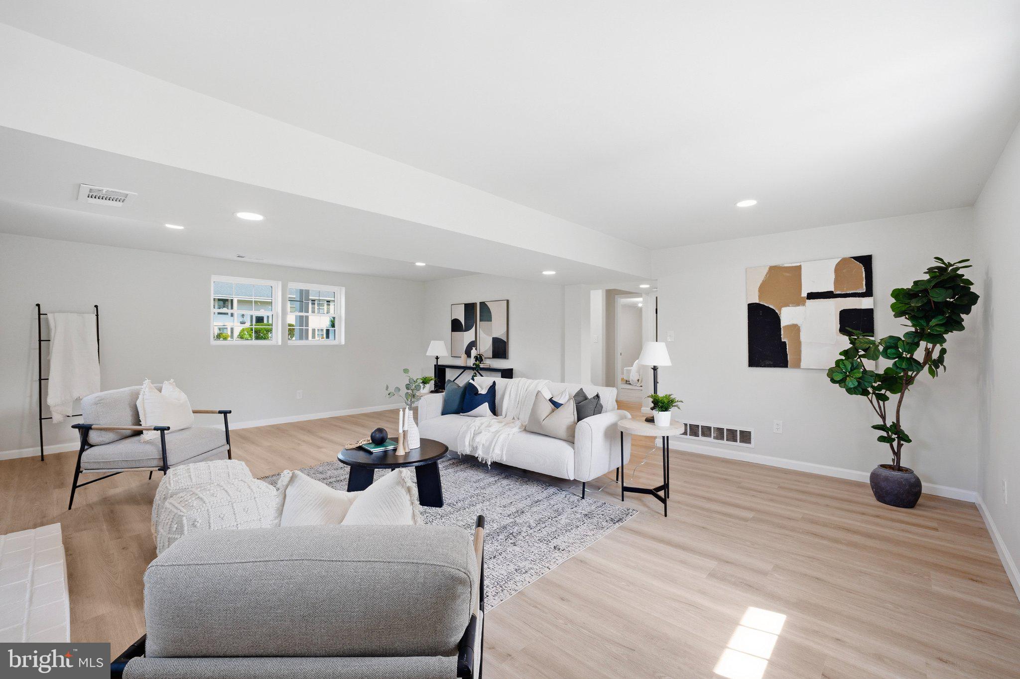 MEADOWLAND - Residential