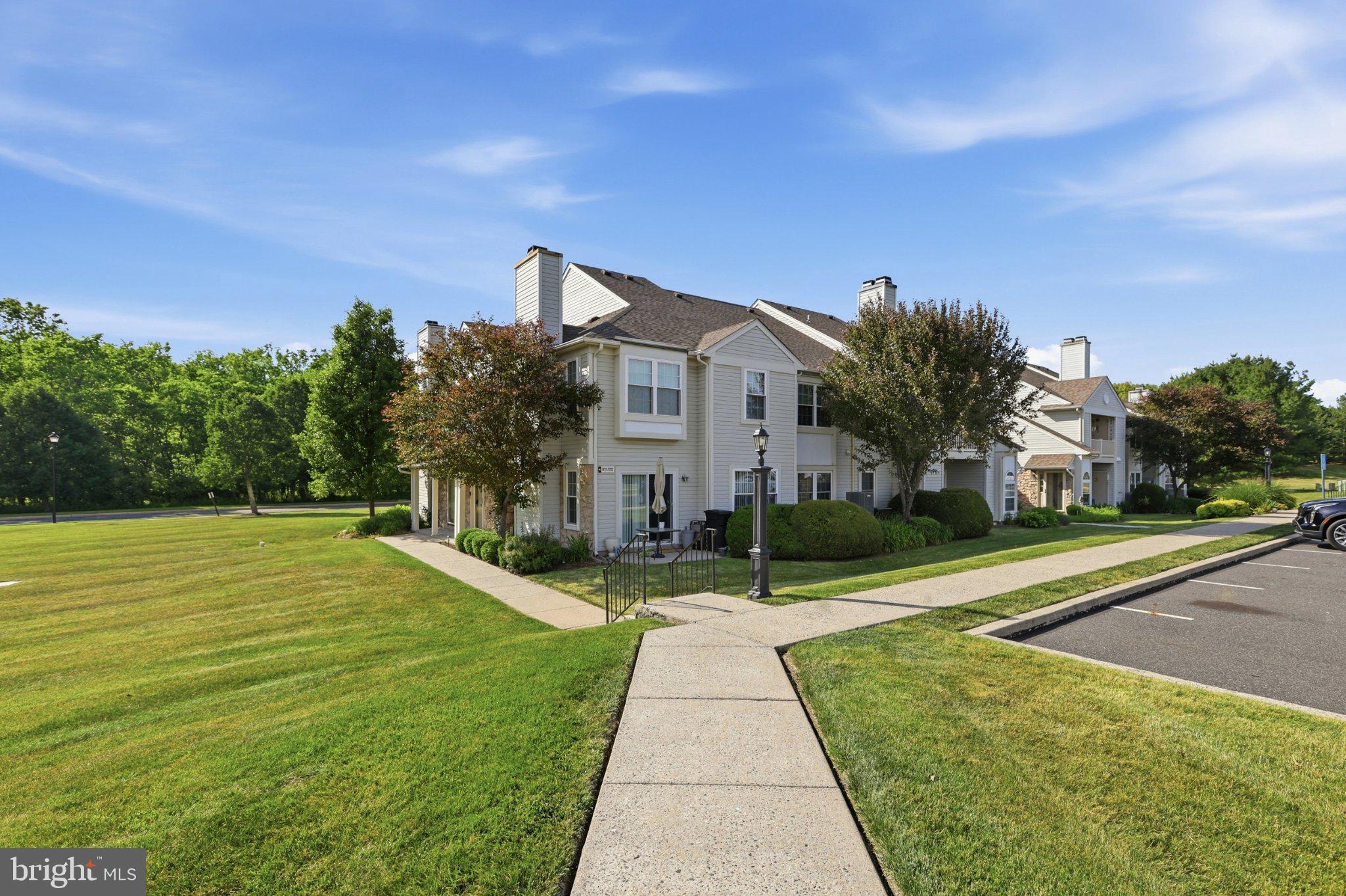 WILLOW STREAM - Residential