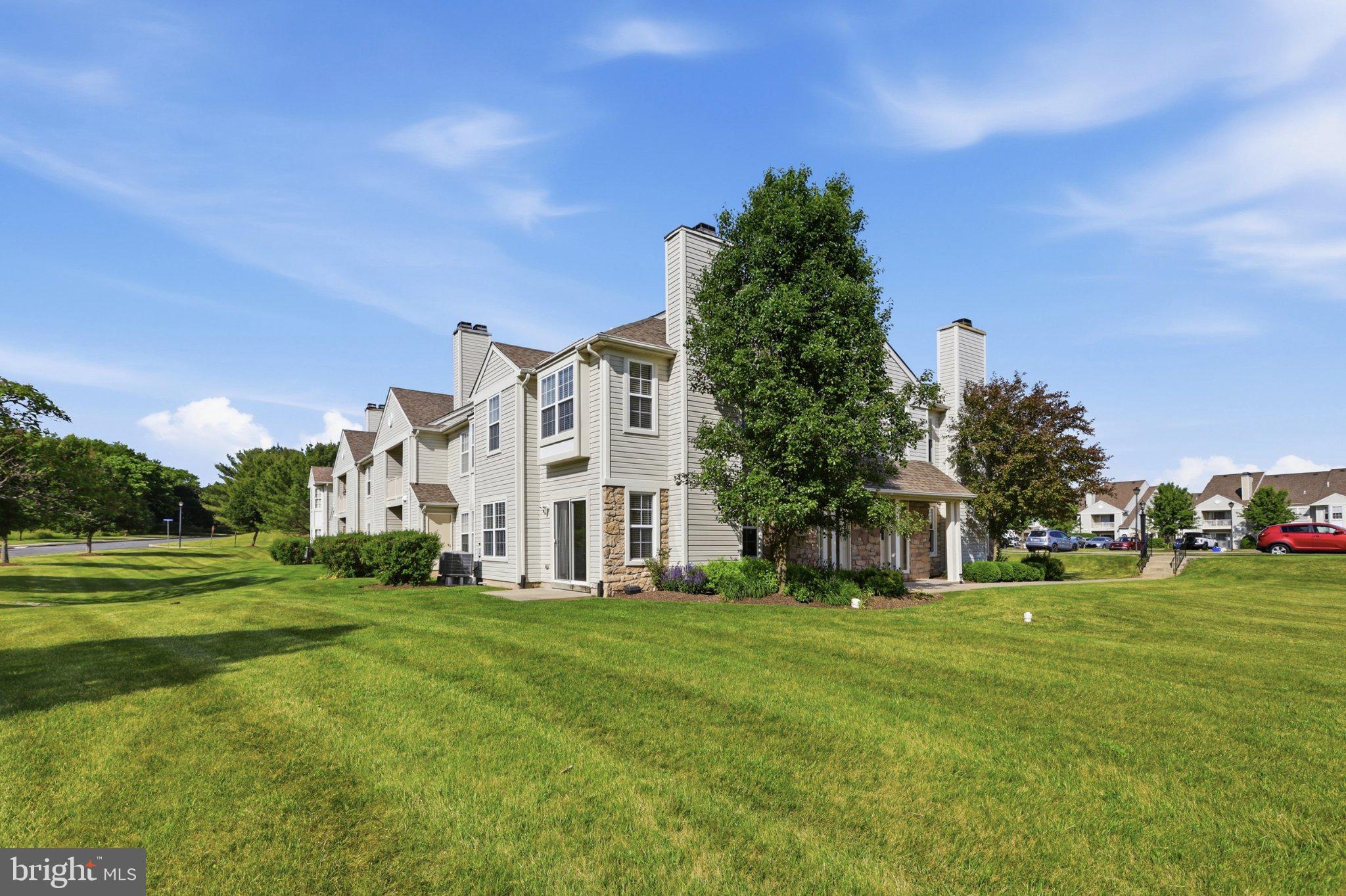 WILLOW STREAM - Residential