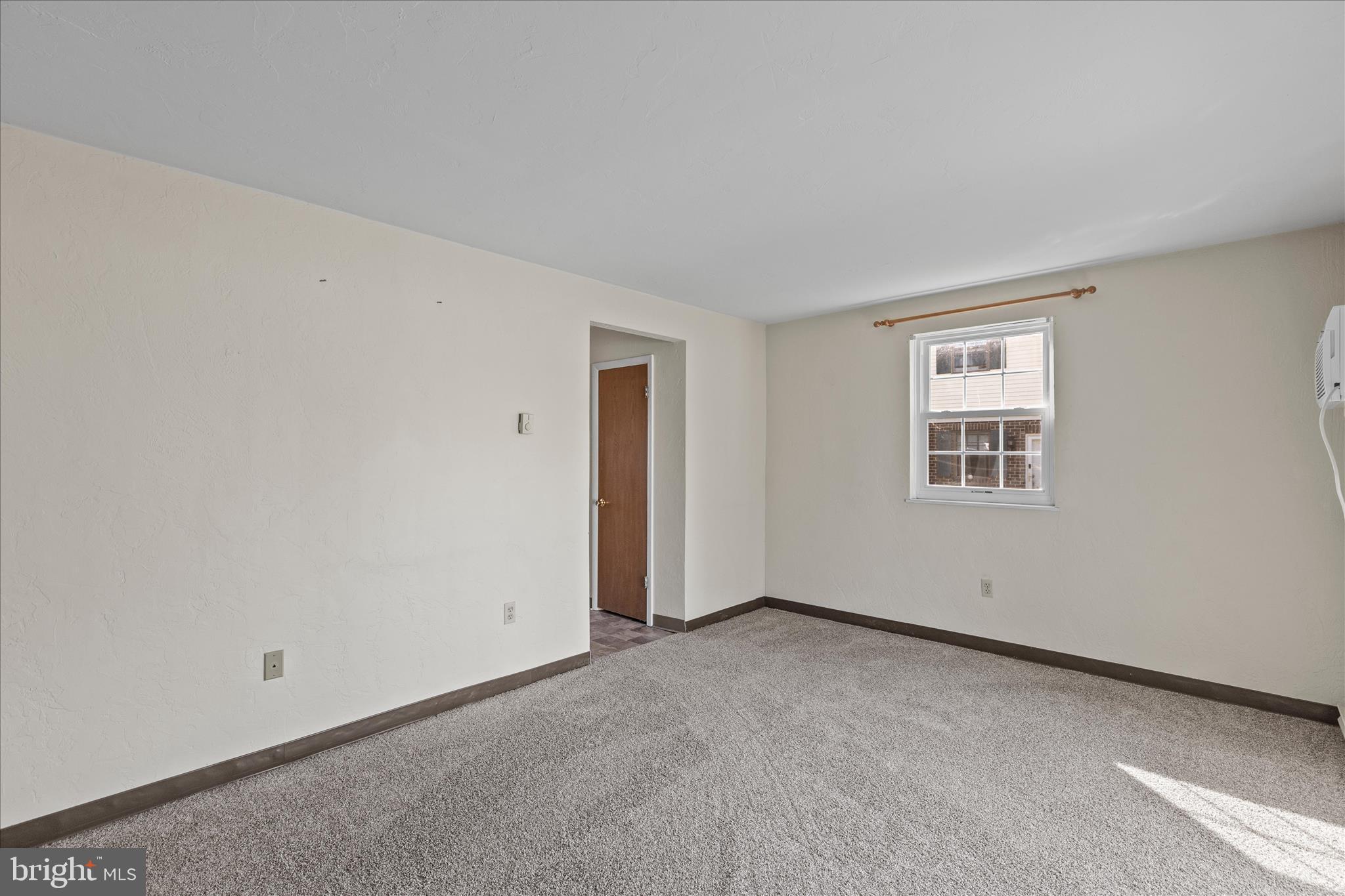 WESTGATE MANOR - Residential