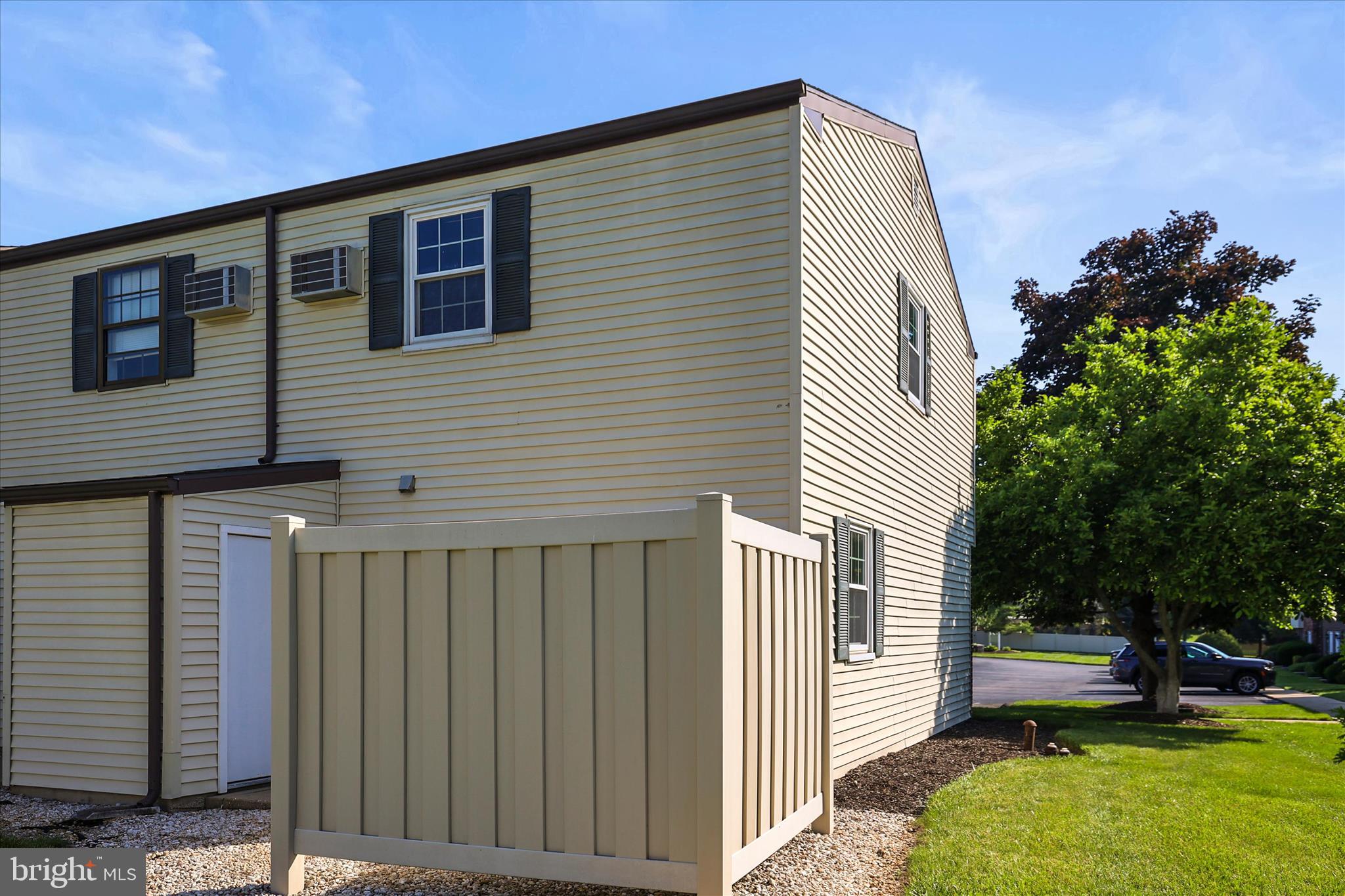 WESTGATE MANOR - Residential