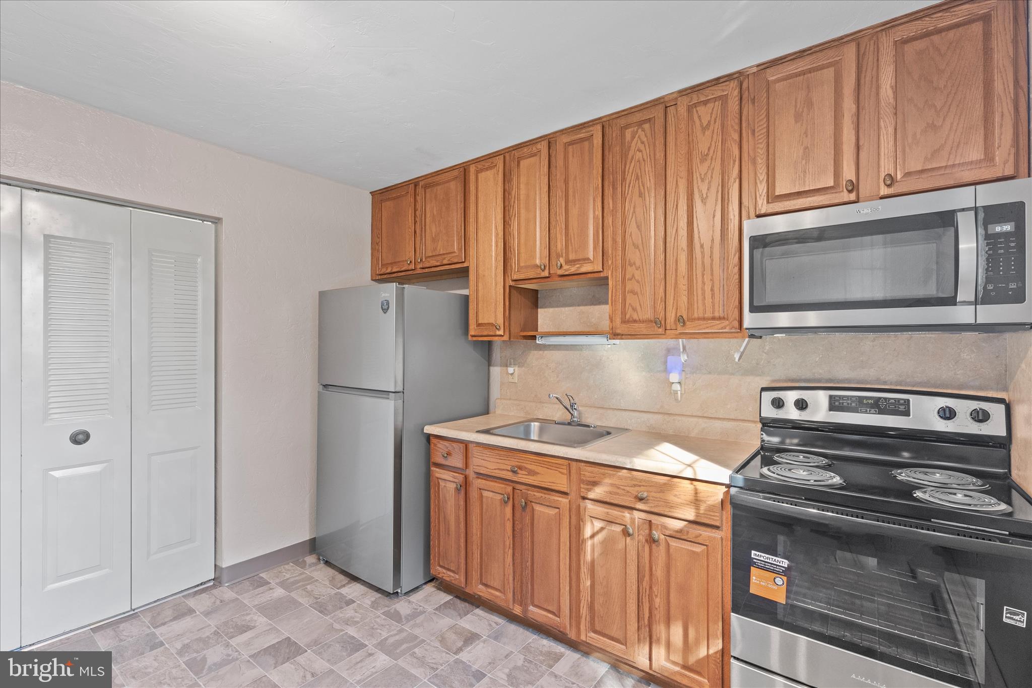 WESTGATE MANOR - Residential