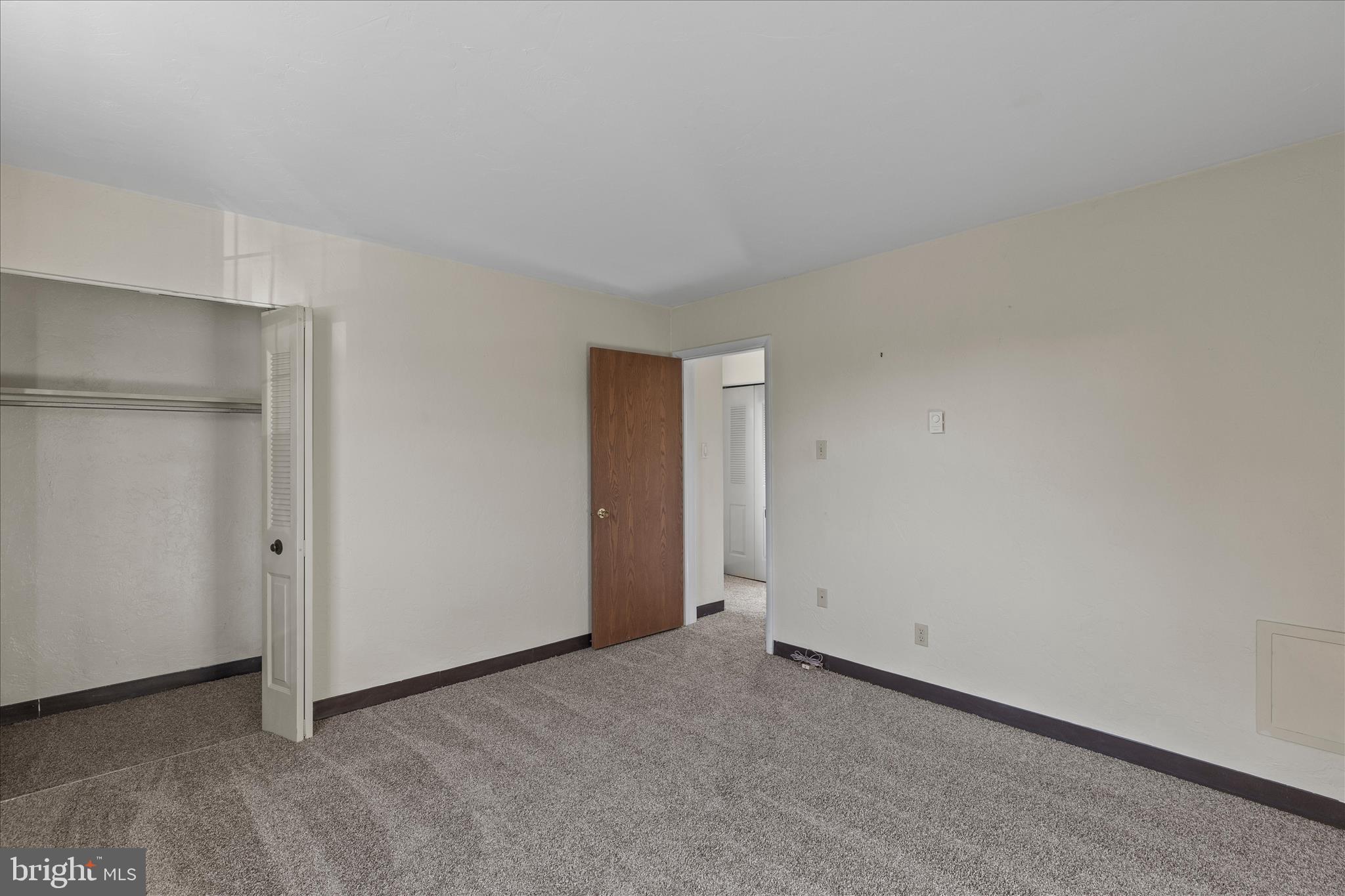 WESTGATE MANOR - Residential