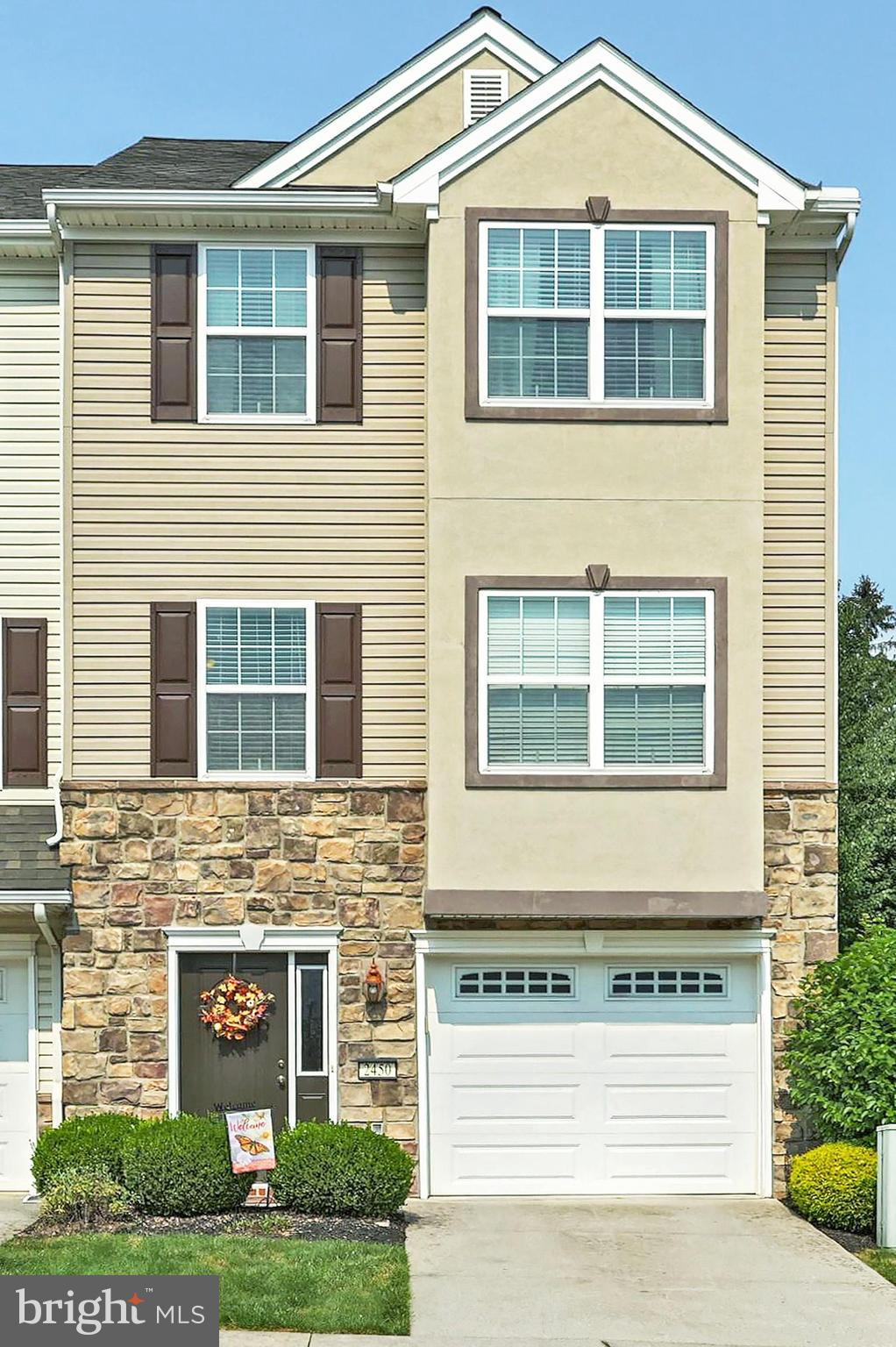 IVY GREENS - Residential