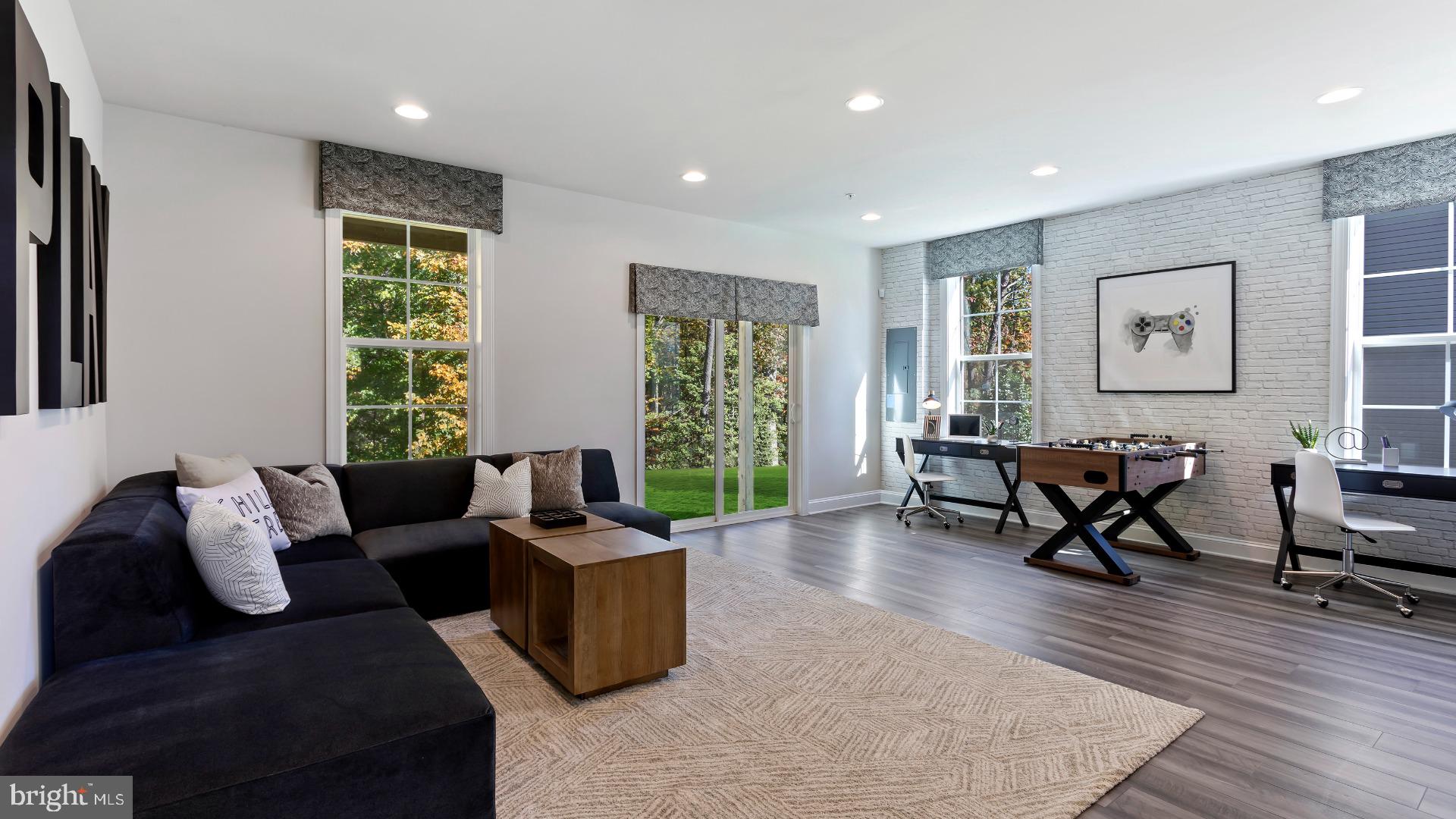 TUSCARORA CREEK - Residential