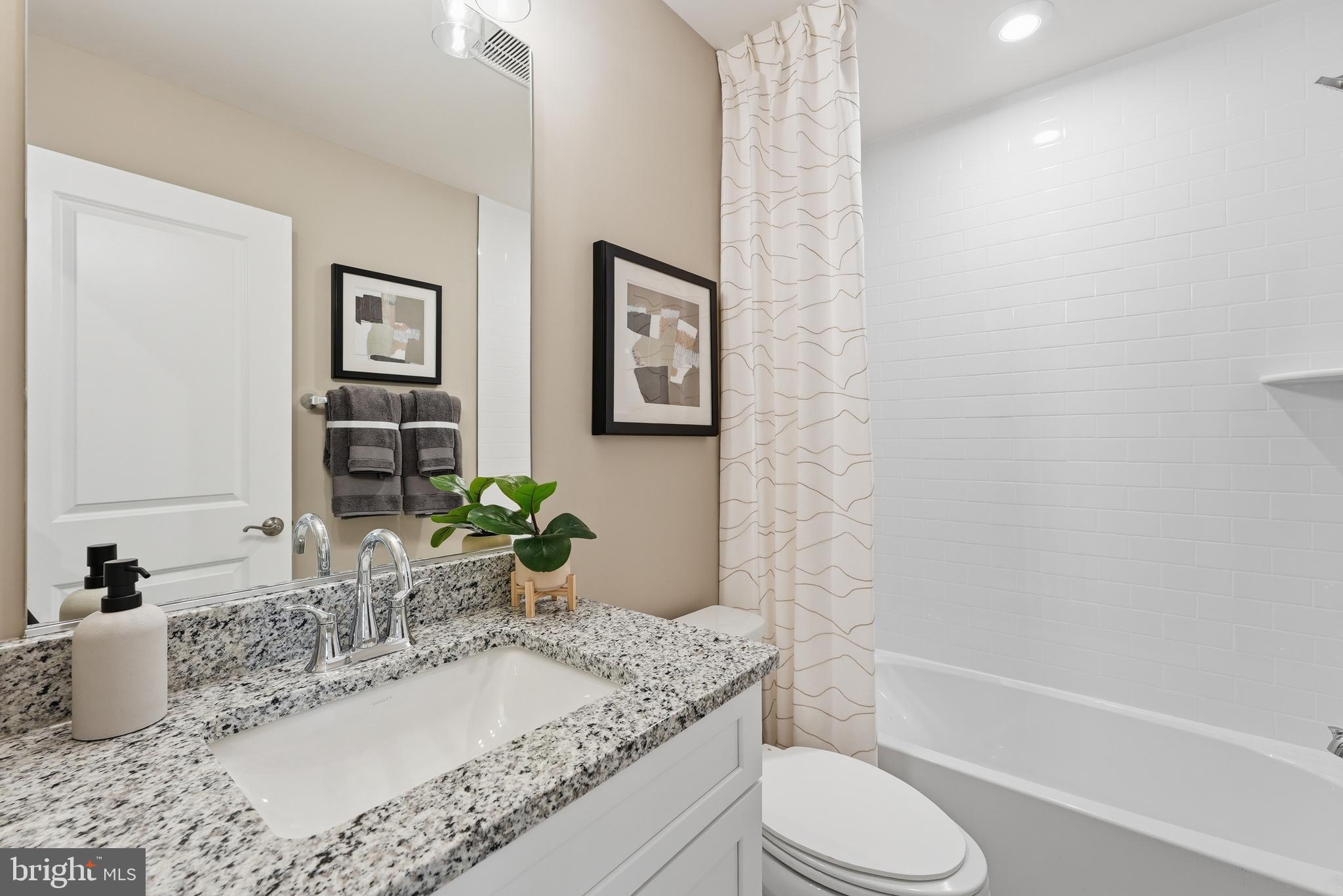 QUARTZ DISTRICT - Residential
