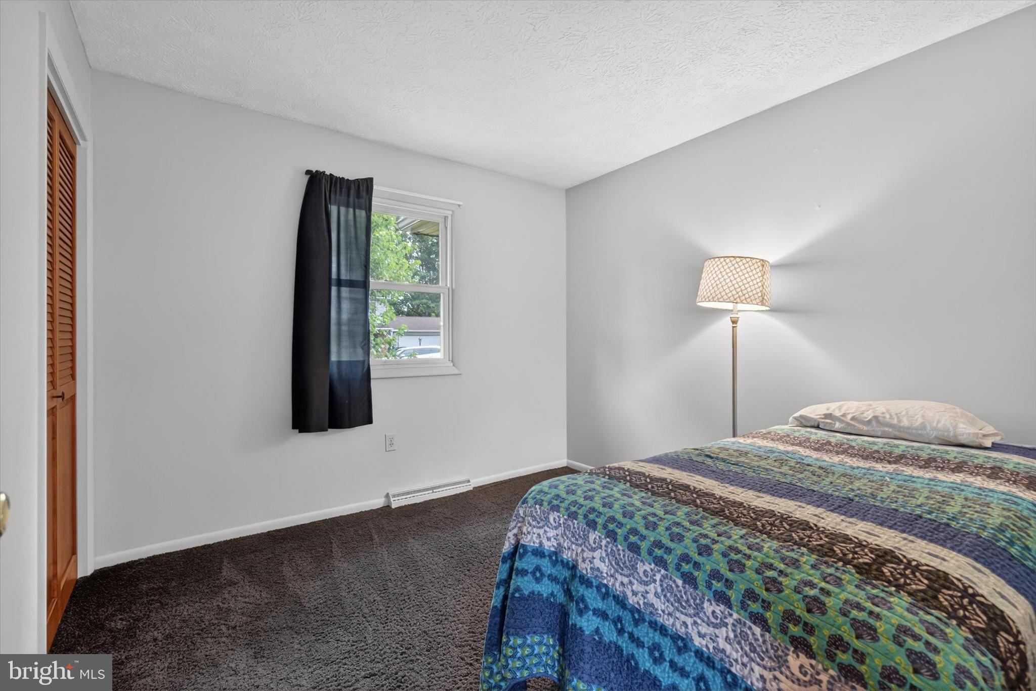 CENTER SQUARE MANOR - Residential