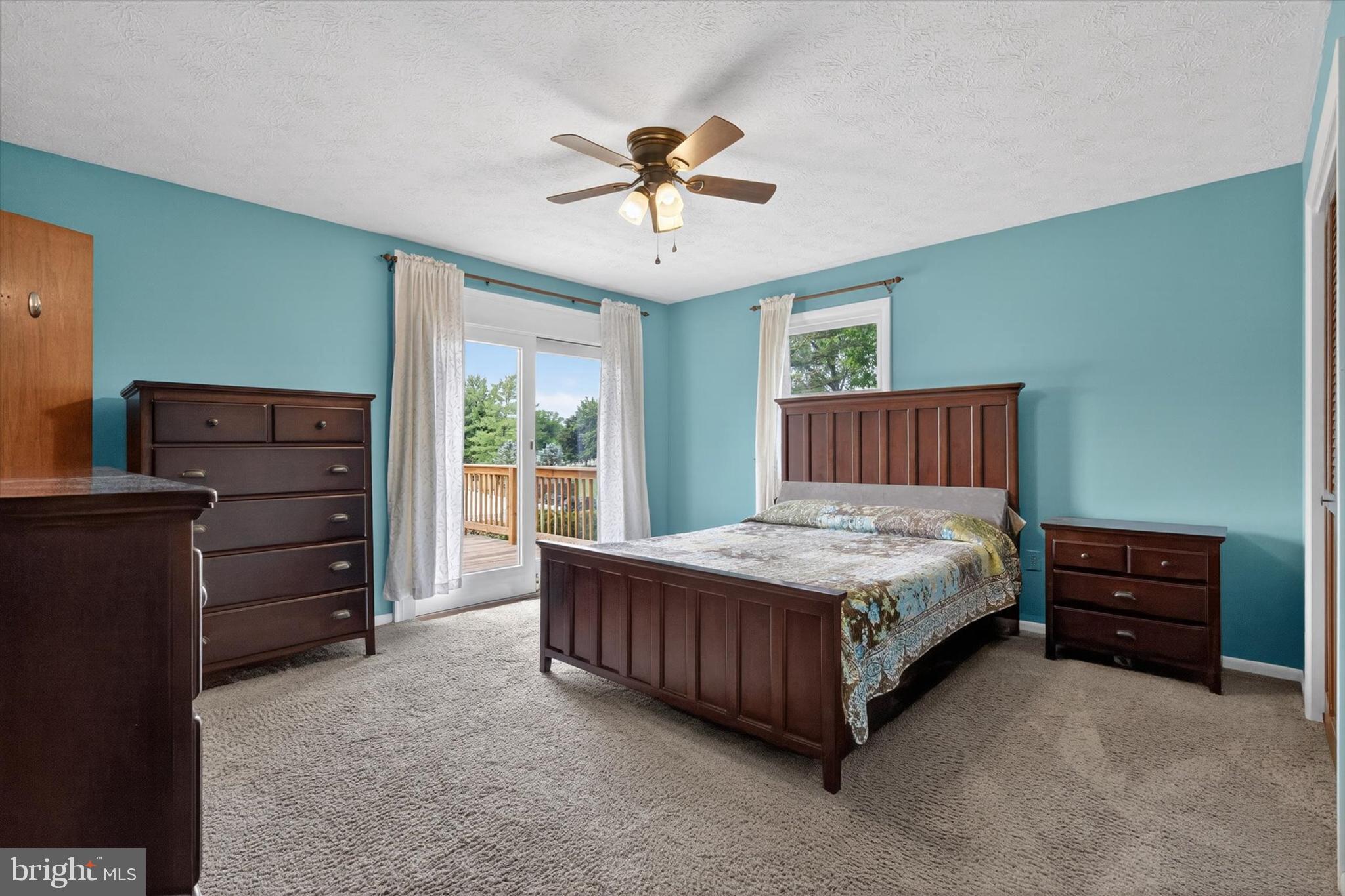 CENTER SQUARE MANOR - Residential