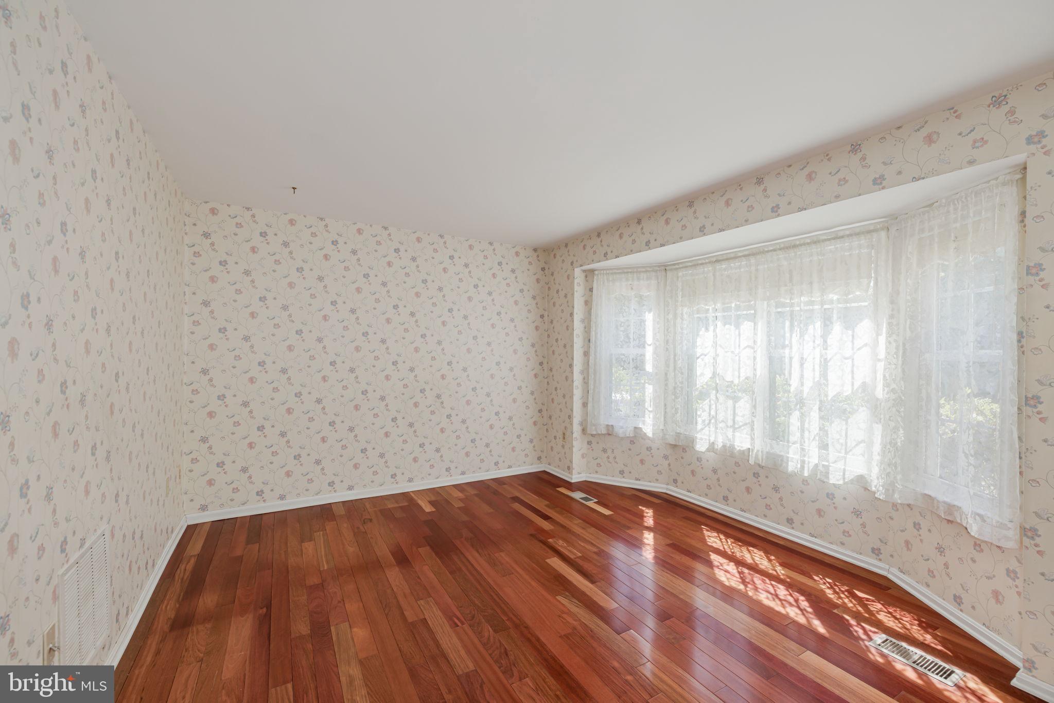 WASHINGTON SQUARE - Residential