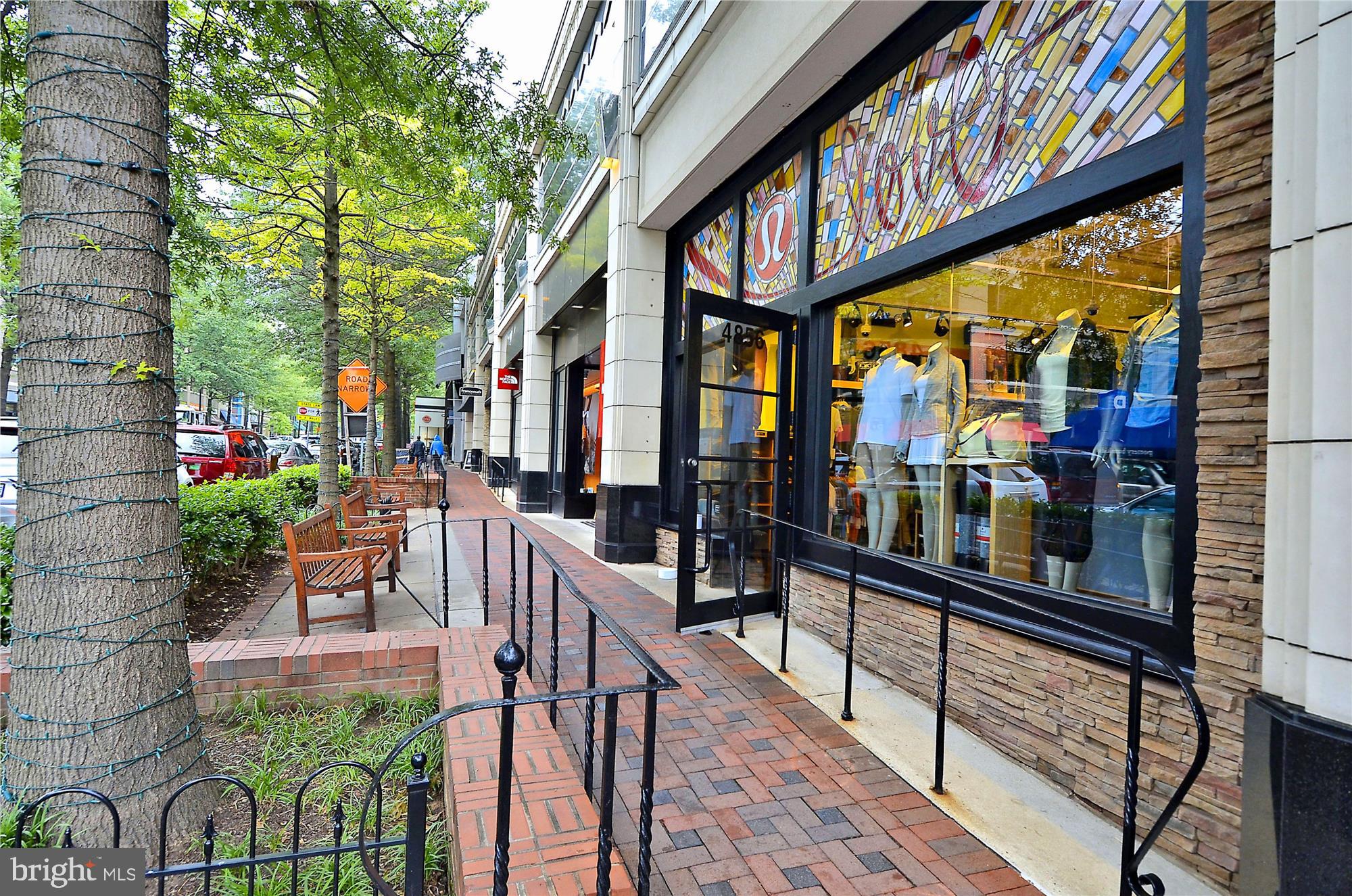 GROSVENOR HEIGHTS - Residential