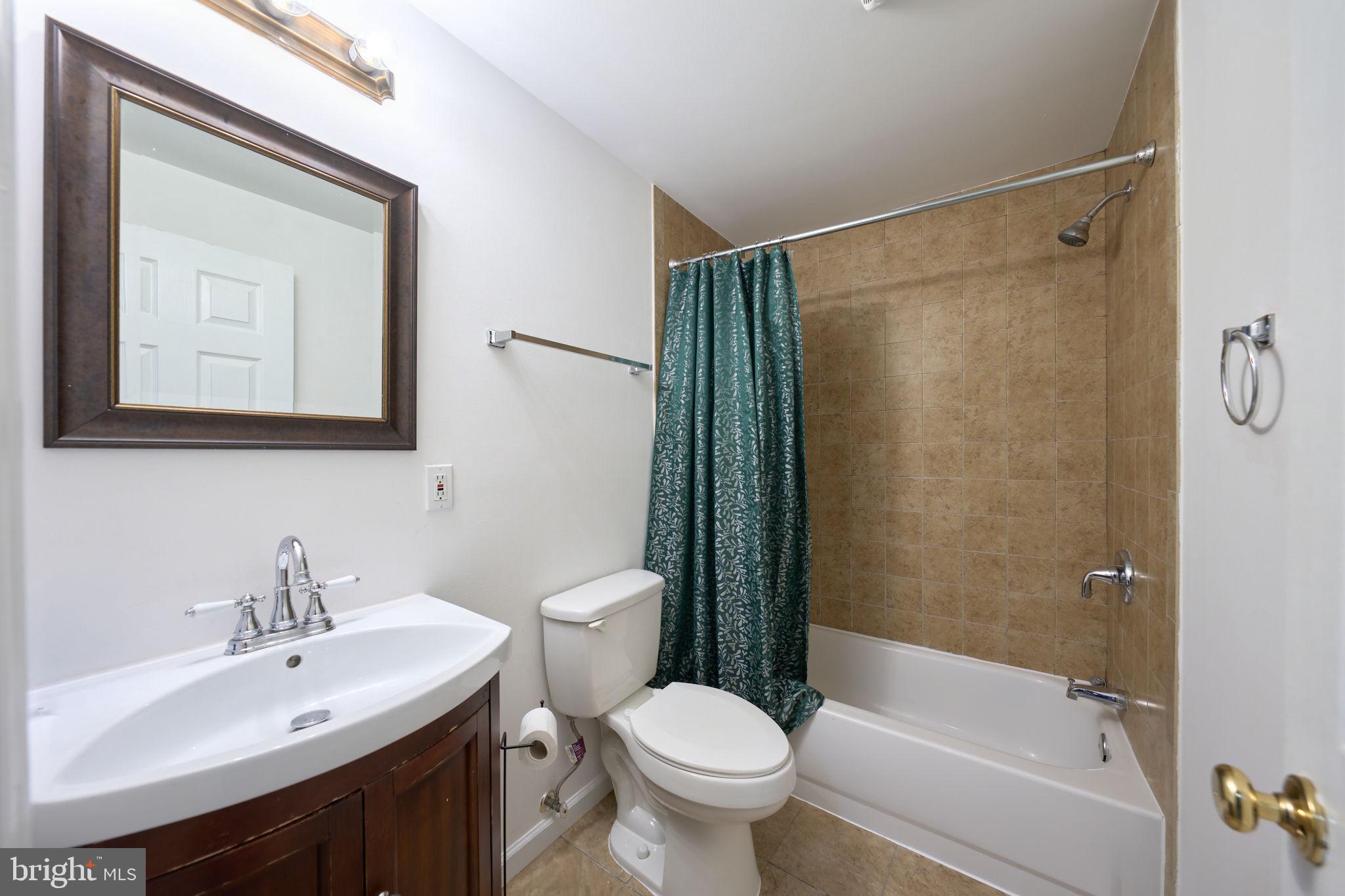 DOMINION VALLEY COUNTRY CLUB - Residential
