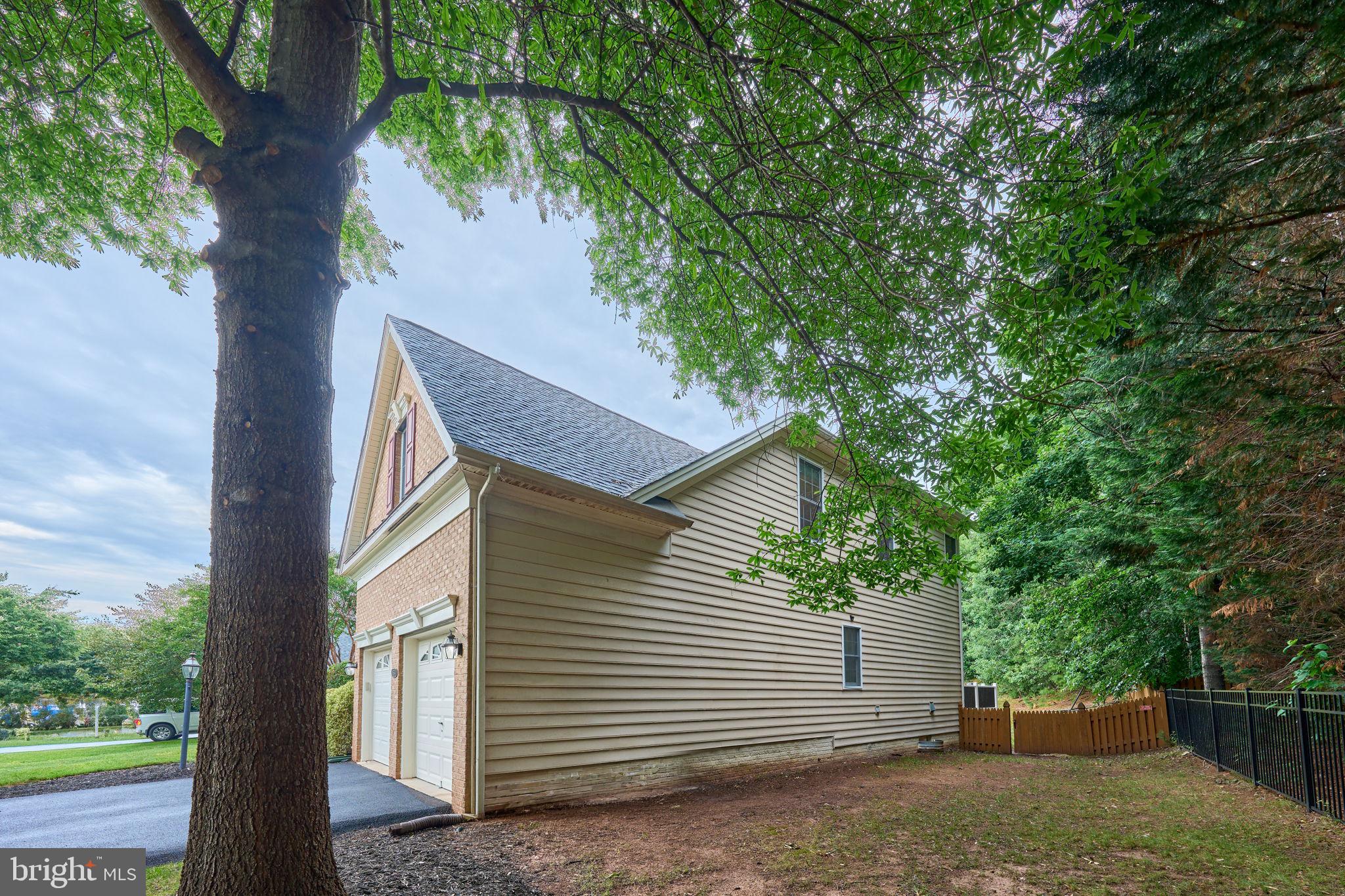 DOMINION VALLEY COUNTRY CLUB - Residential