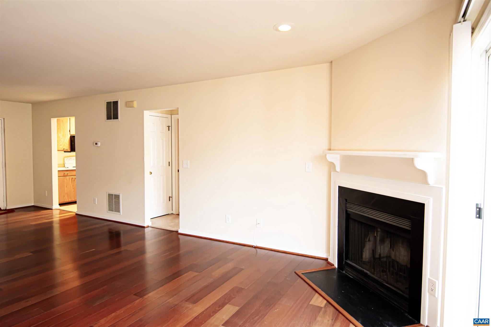 CLIFDEN GREENE - Residential