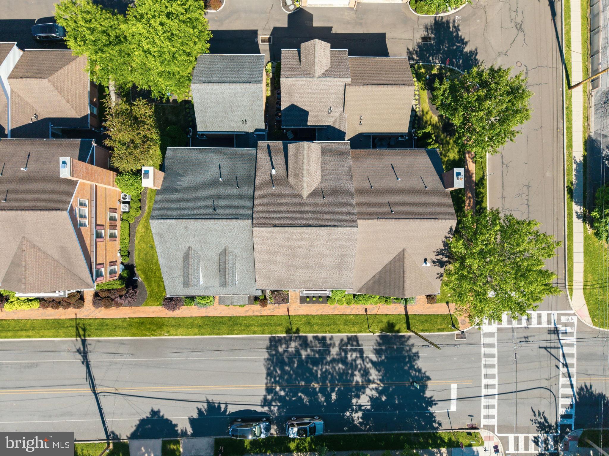NEWTOWN STATION - Residential