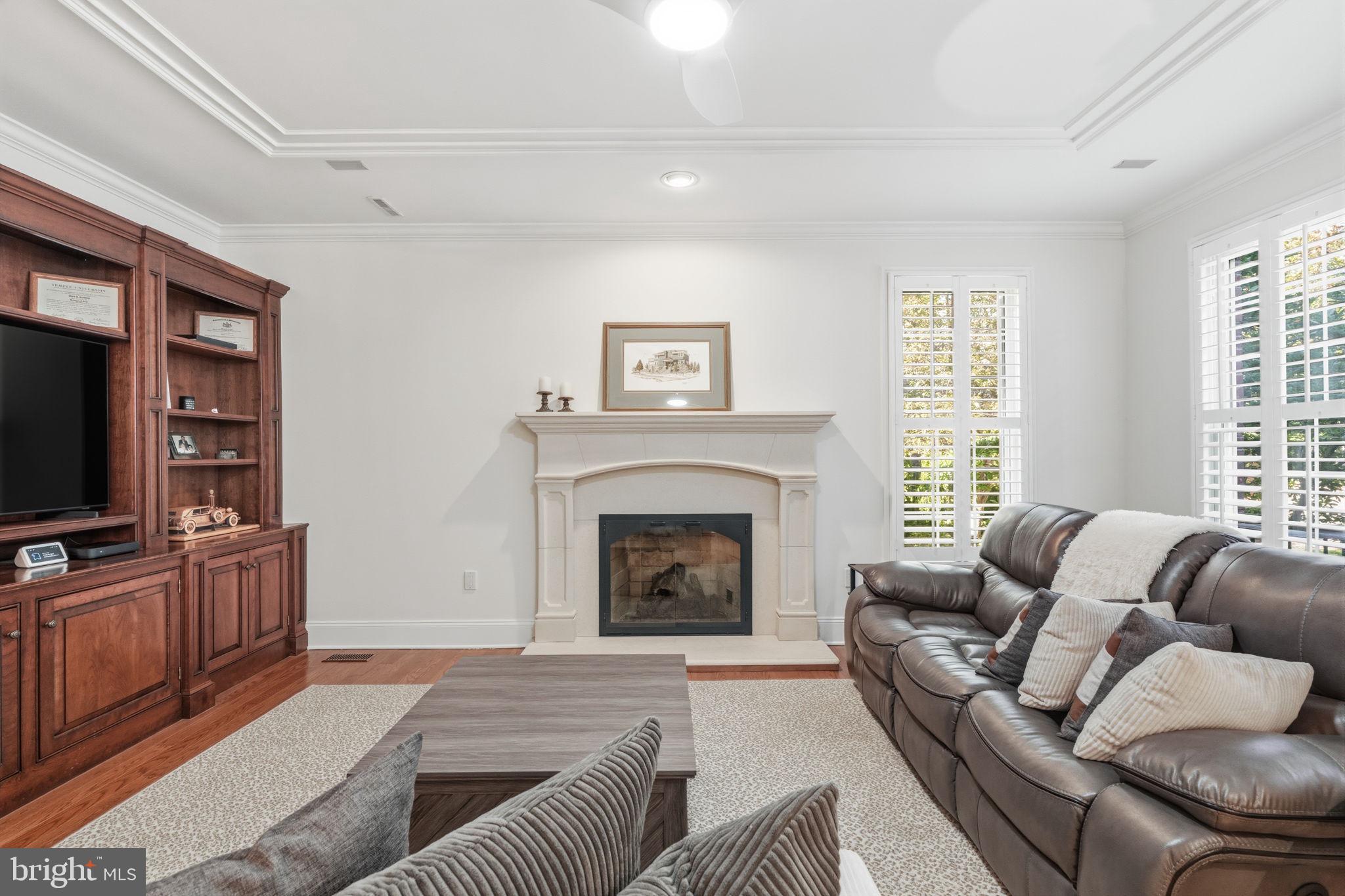 NEWTOWN STATION - Residential
