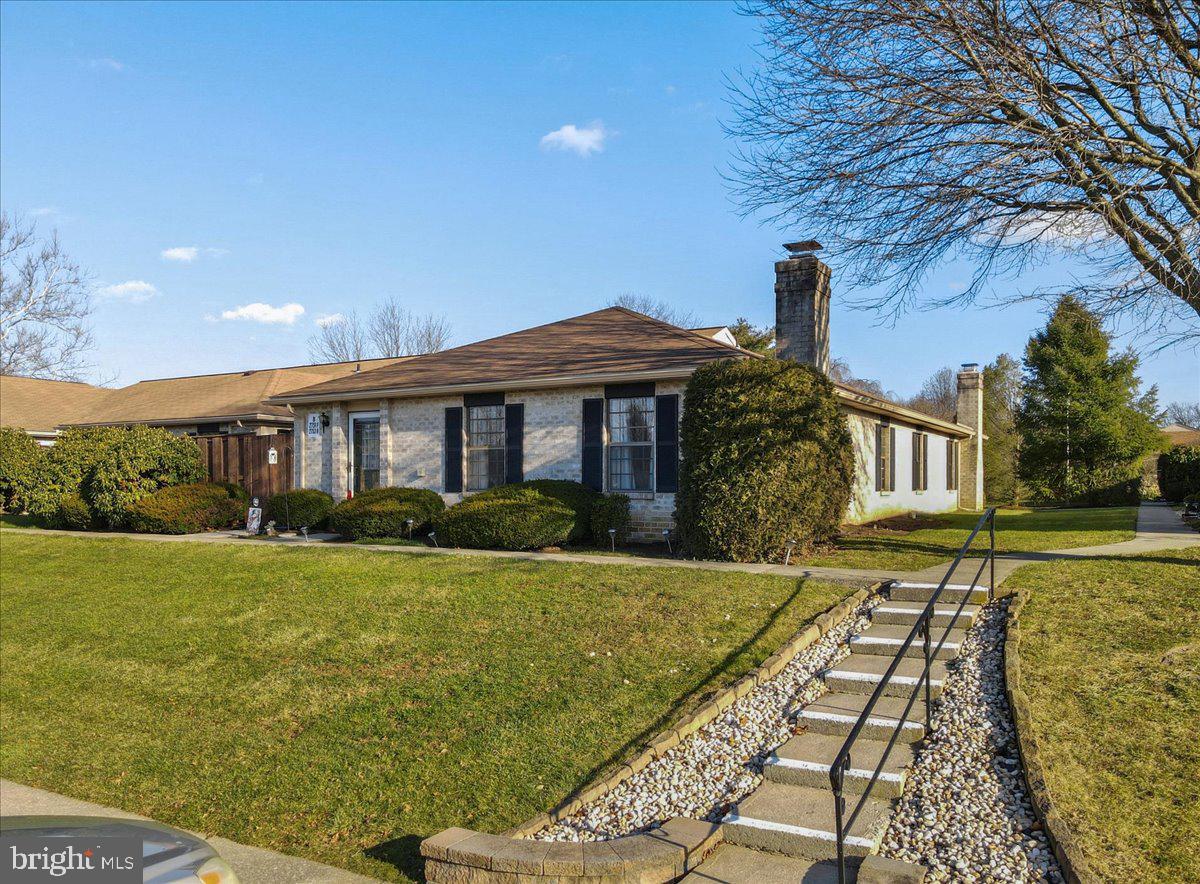 FAIRWAYS AT BROOKSID - Residential
