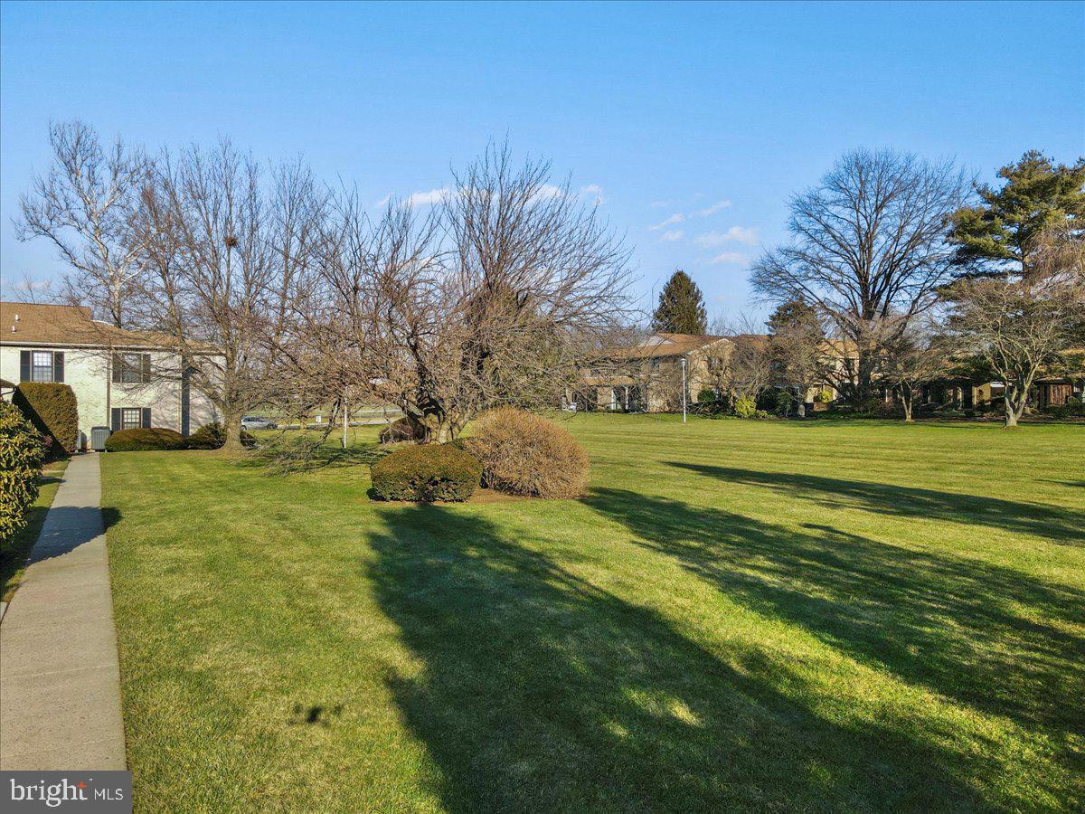 FAIRWAYS AT BROOKSID - Residential