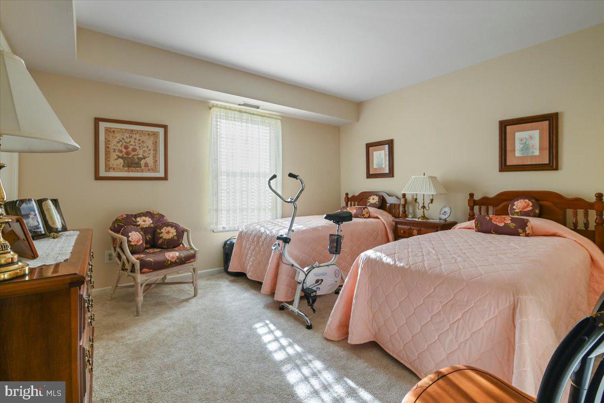 FAIRWAYS AT BROOKSID - Residential