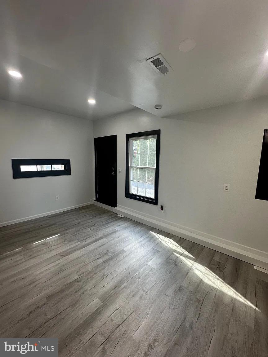 HERITAGE OAKS - Residential Lease