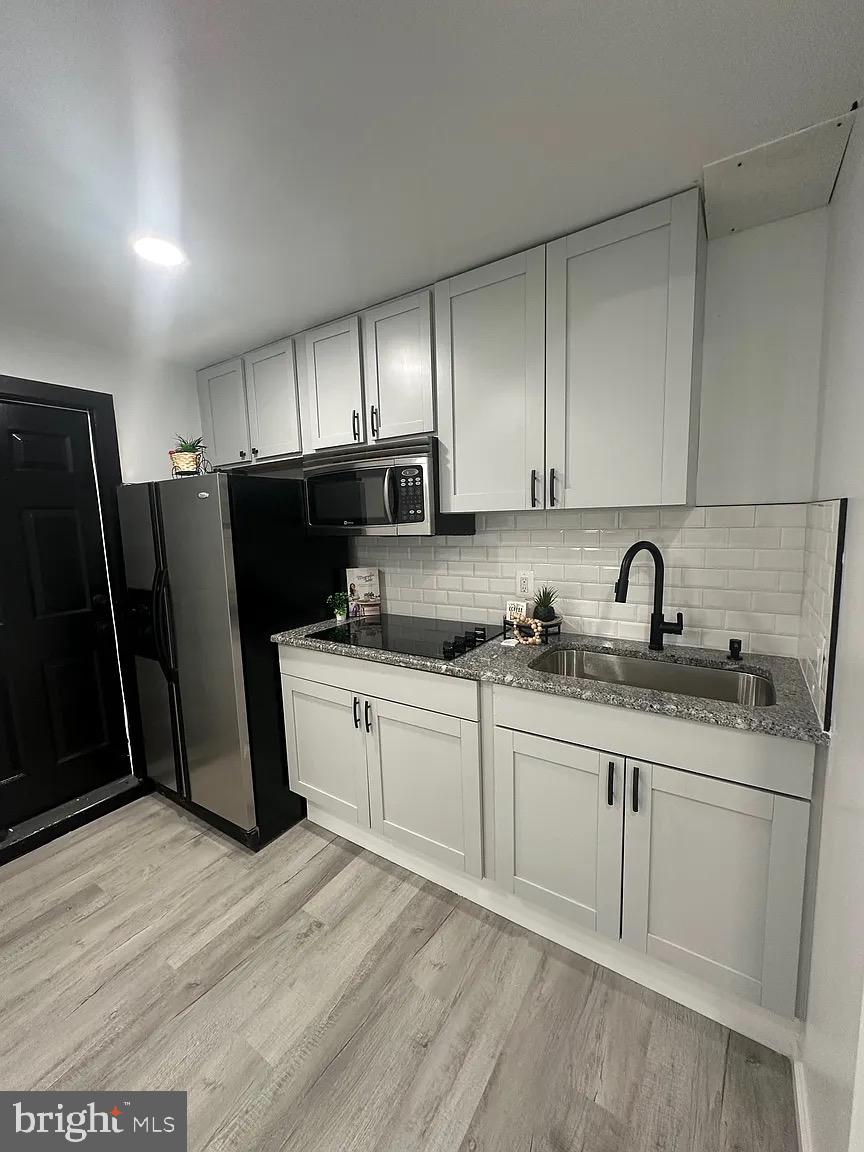 HERITAGE OAKS - Residential Lease