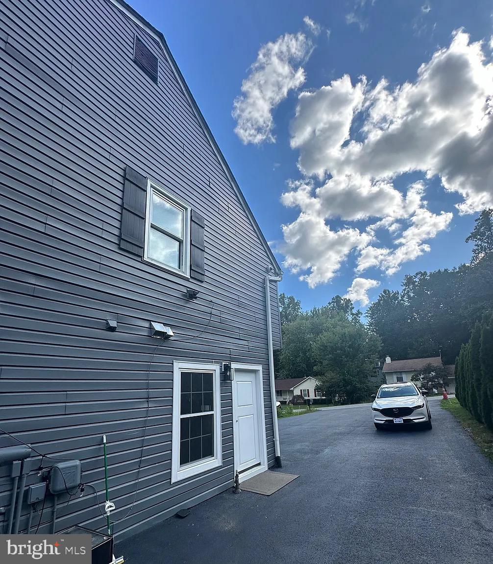 HERITAGE OAKS - Residential Lease