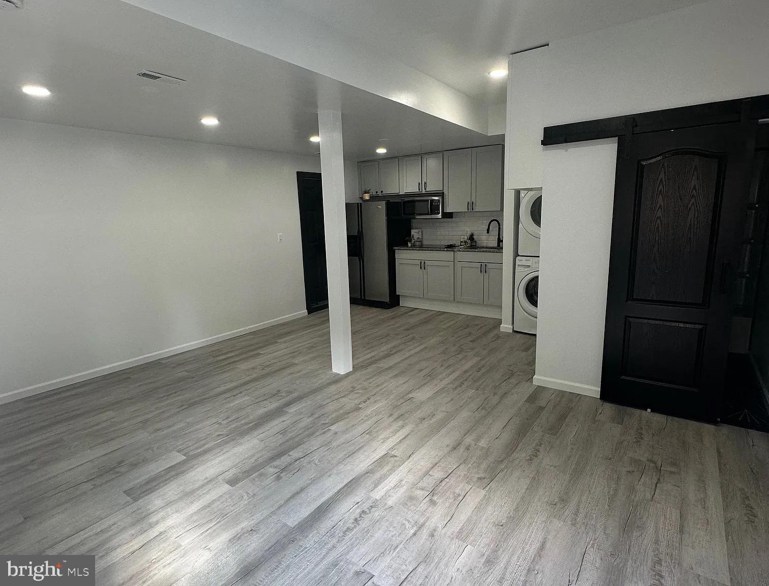 HERITAGE OAKS - Residential Lease