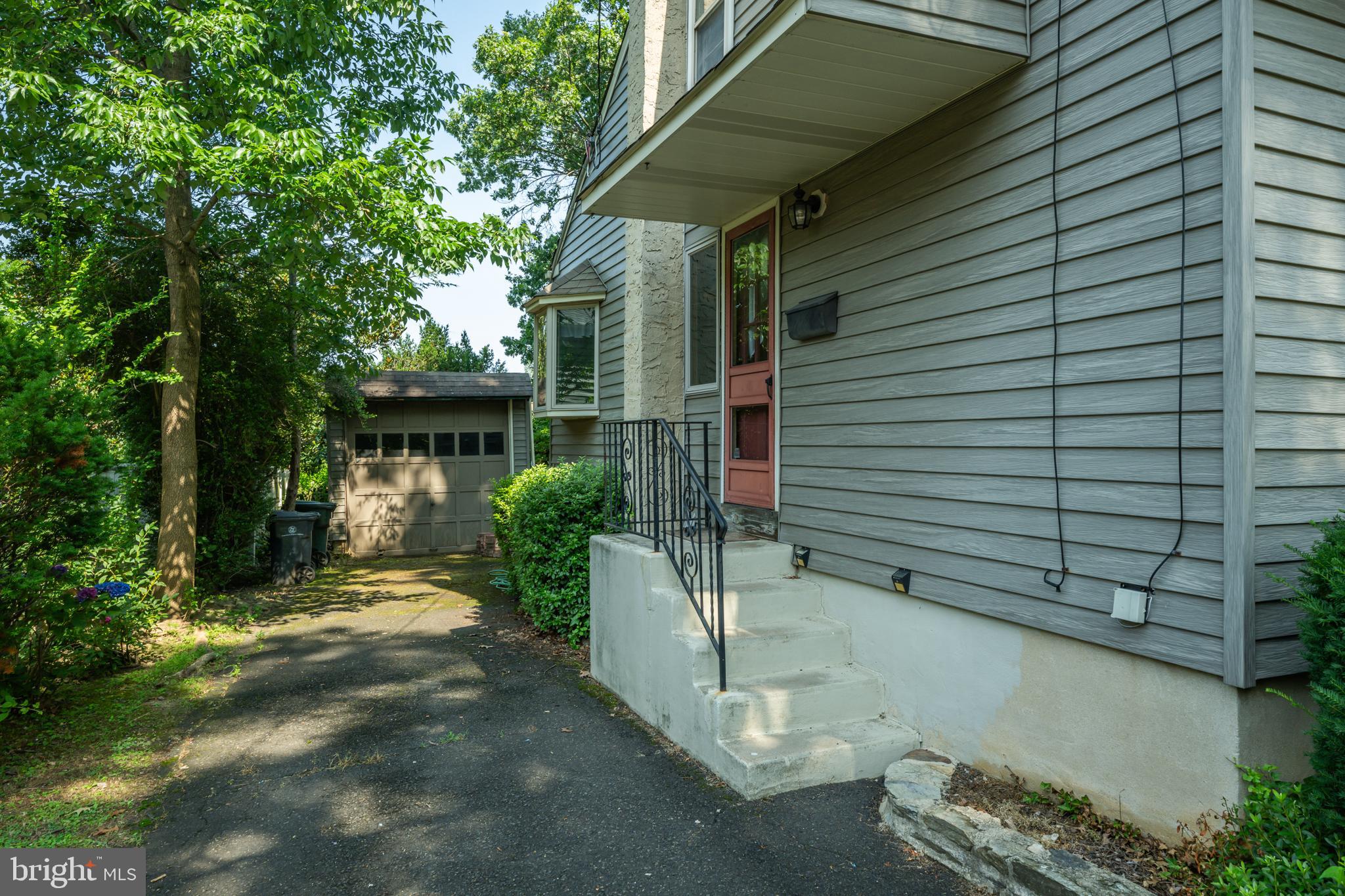ARDSLEY - Residential
