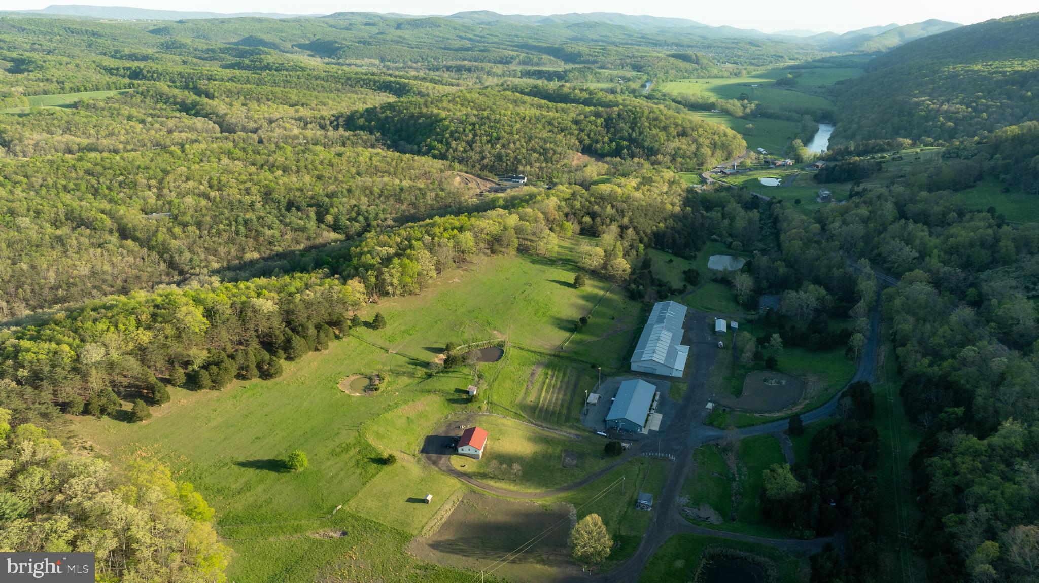 CRYSTAL VALLEY RANCHETTES - Farm