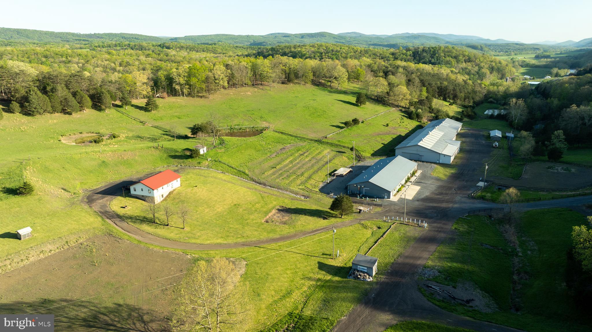 CRYSTAL VALLEY RANCHETTES - Farm