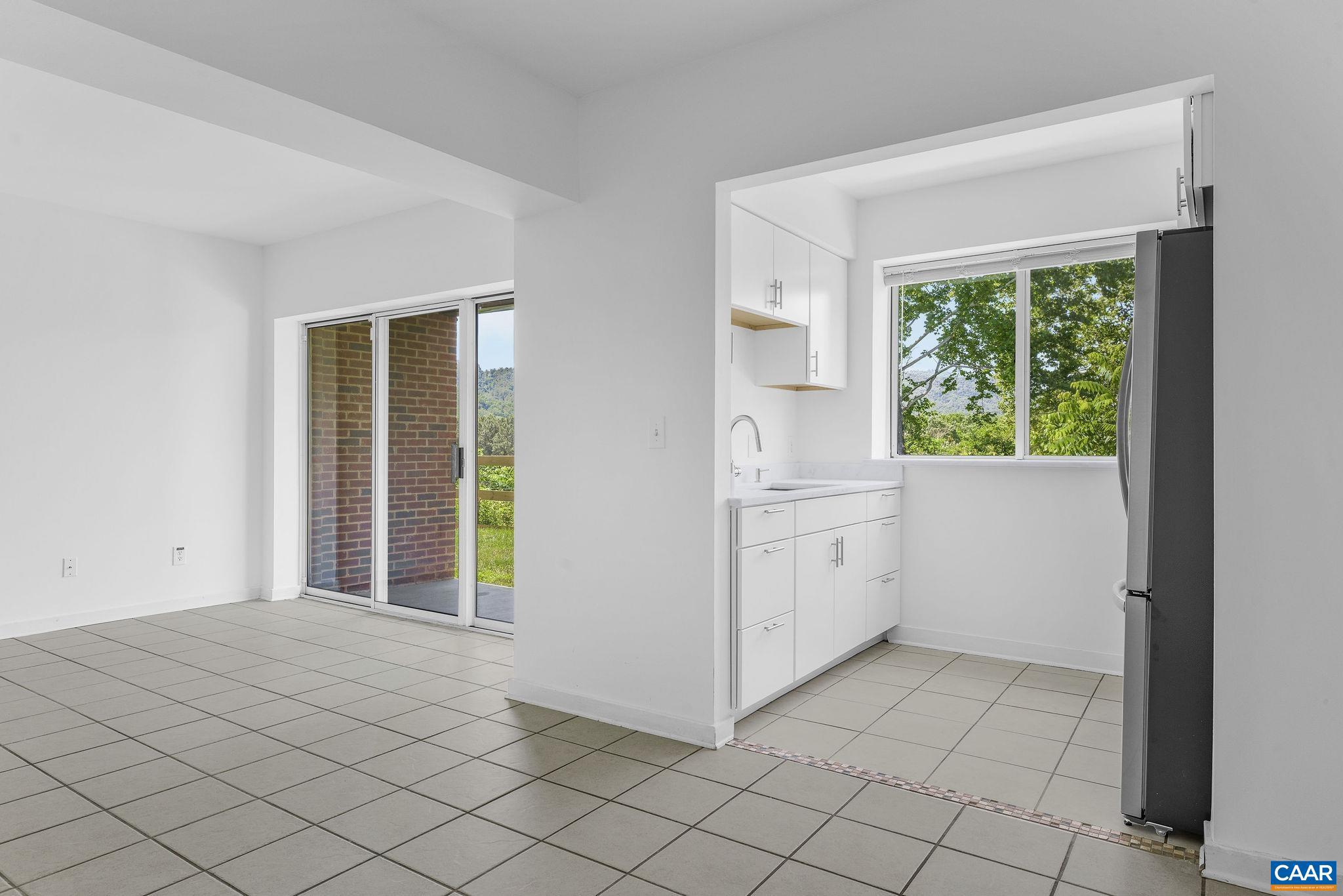 MONTICELLO OVERLOOK CONDOMINIUMS - Residential