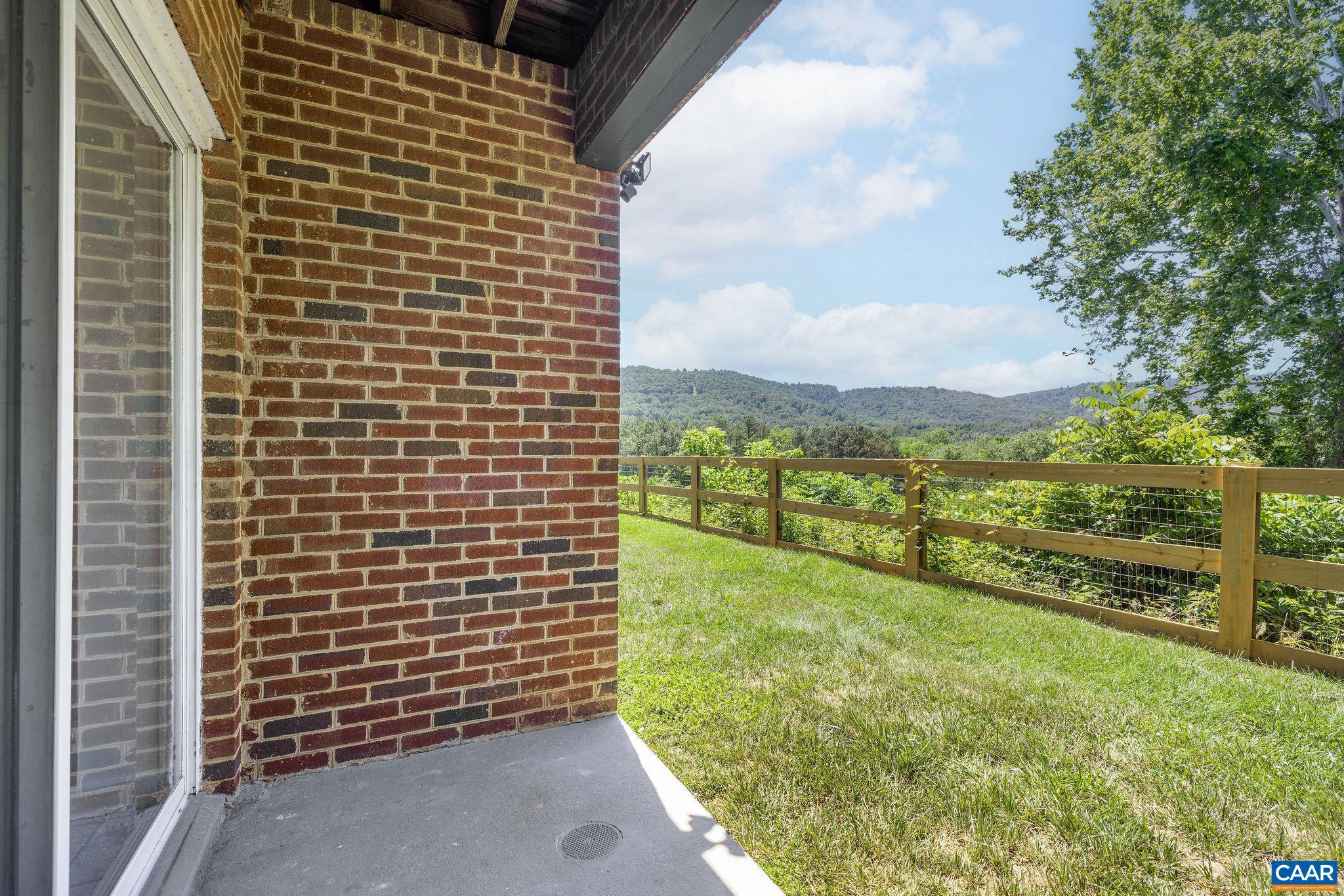 MONTICELLO OVERLOOK CONDOMINIUMS - Residential