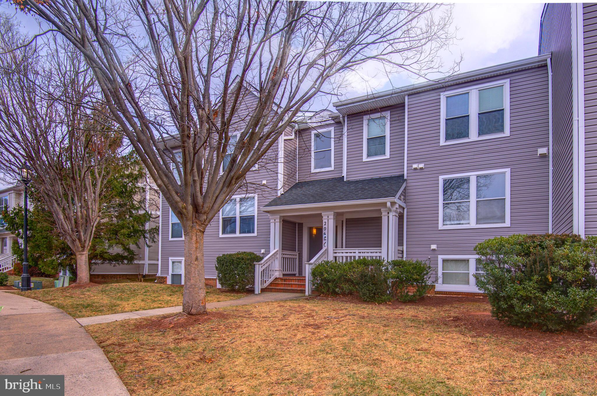 Rarely available, fully renovated turn-key gem in Ashburn! This stunning top-to-bottom transformation is ready for immediate move-in. The gourmet kitchen boasts brand-new white cabinetry, elegant quartz countertops, and sleek stainless steel appliances.
Modern luxury flows throughout the entire home with new LVP flooring in every room—including bedrooms—and updated contemporary lighting. Both bathrooms have been beautifully upgraded with high-end finishes. Enjoy peaceful mornings on your private balcony overlooking serene common areas and a picturesque lake view.
Key Features:
Less than 1 year Water Heater
Fully Renovated: Every inch updated with a fresh, modern color palette.
Chef's Kitchen: New cabinets, quartz counters, and stainless appliances.
Modern Flooring: No carpet! Durable LVP flooring throughout.
Prime Views: both Balconies back to lush common area with relaxing water/lake views.
Convenience: Includes 1 assigned parking space.
Don't miss this "like-new" apartment that combines modern style with a tranquil setting!
