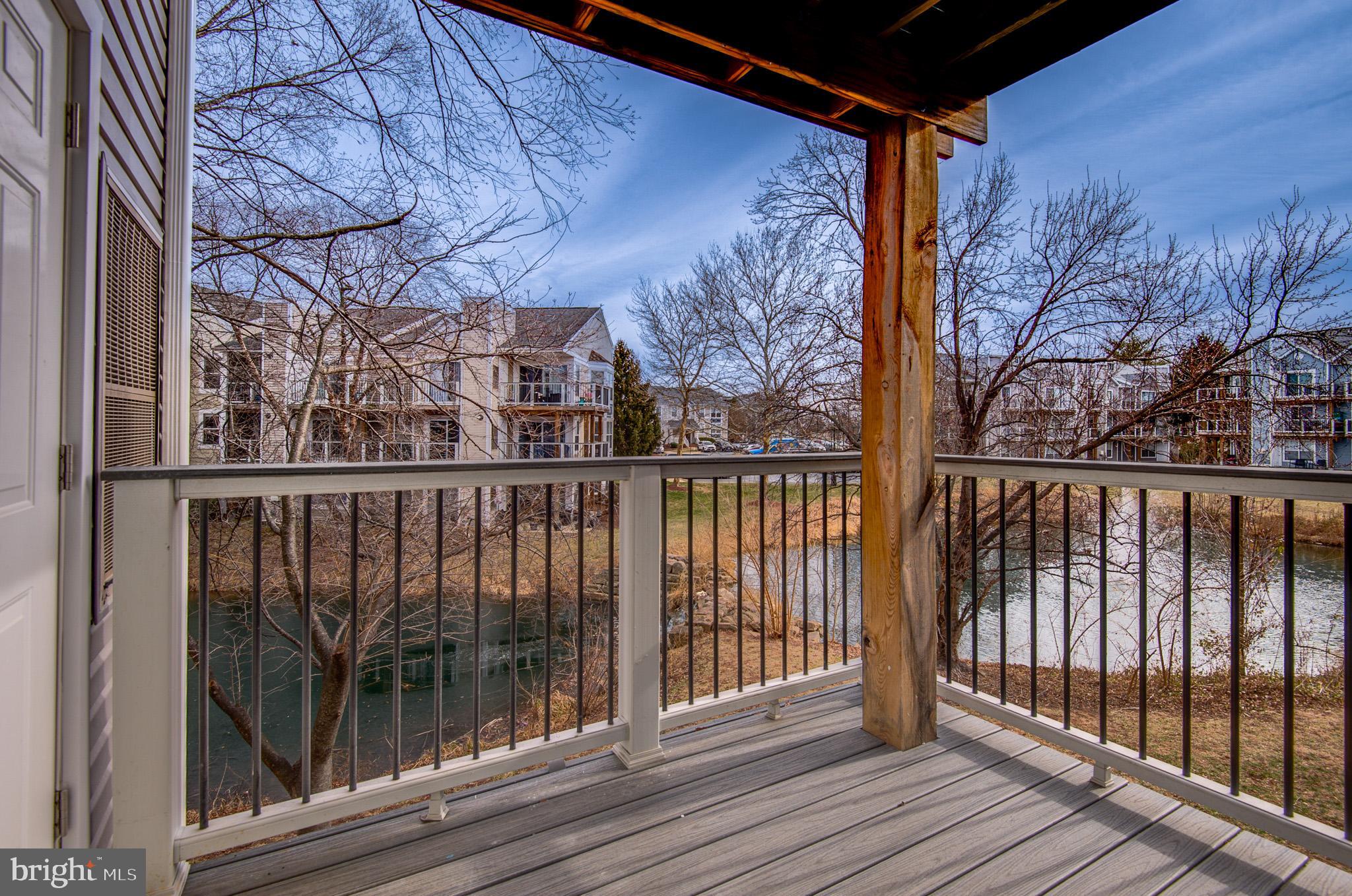 ASHBURN VILLAGE - Residential