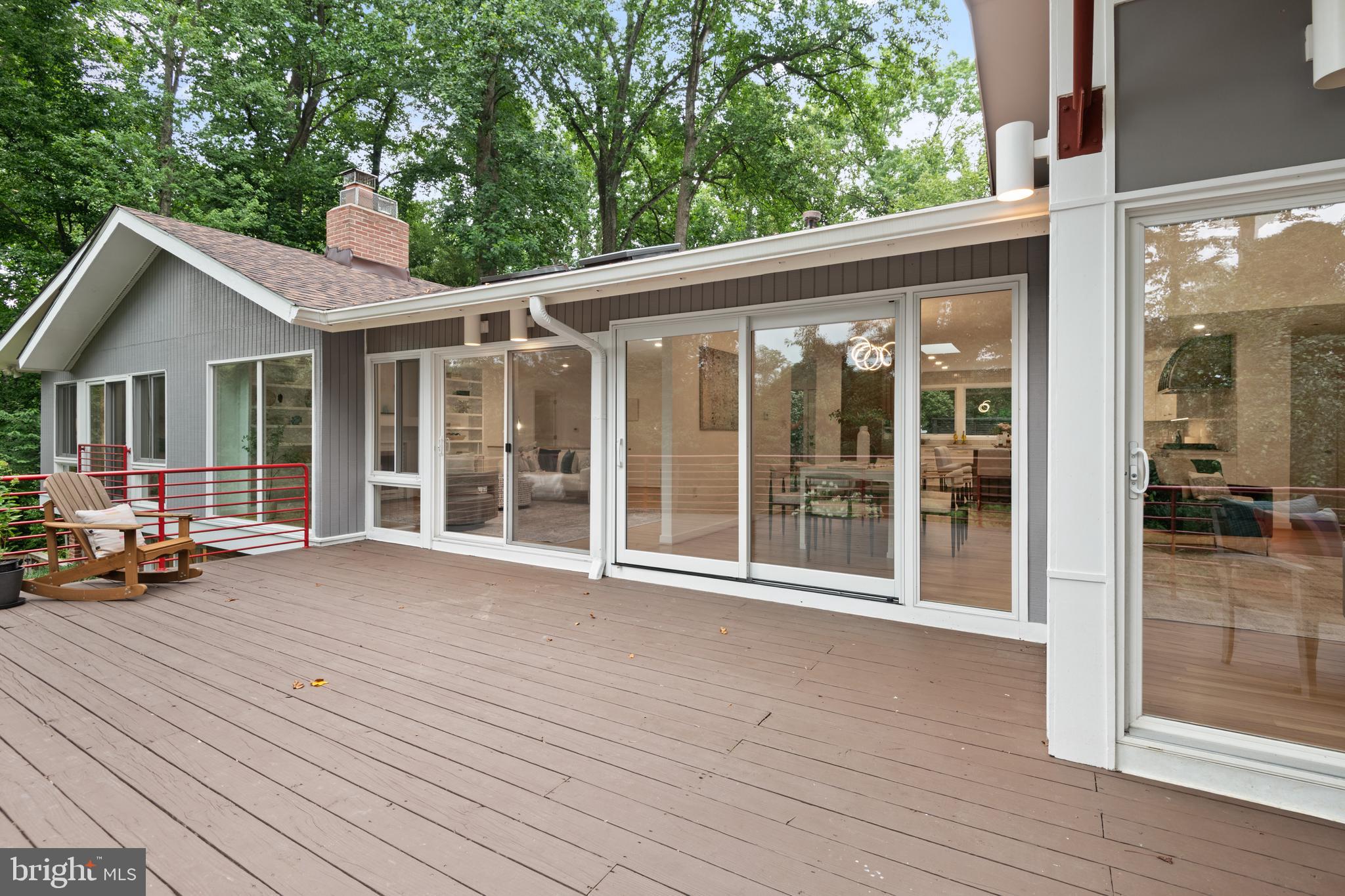CARDEROCK SPRINGS - Residential